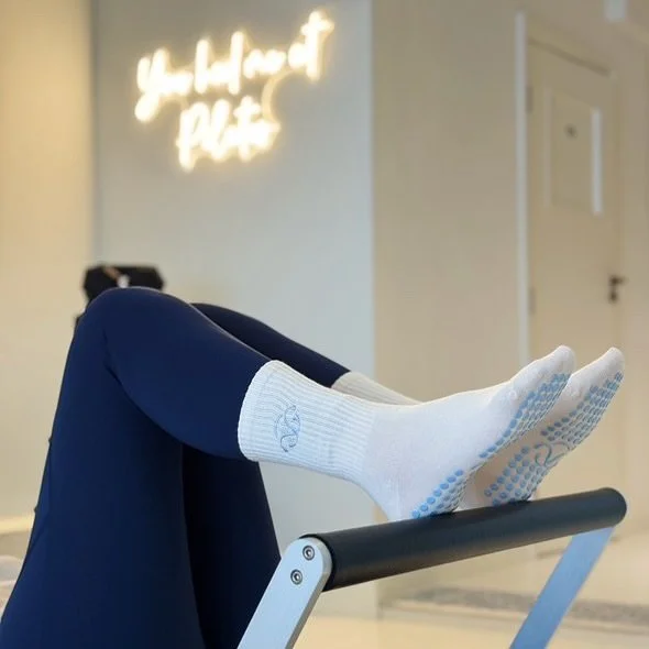 ✨ Pilates Cloud x My Movement ✨
A dreamy custom creation for this beautiful studio &mdash; fully bespoke embroidered grip socks in soft off-white and dusty blue, finished with matching non-slip grips to complement their serene studio palette. 🤍💙

W