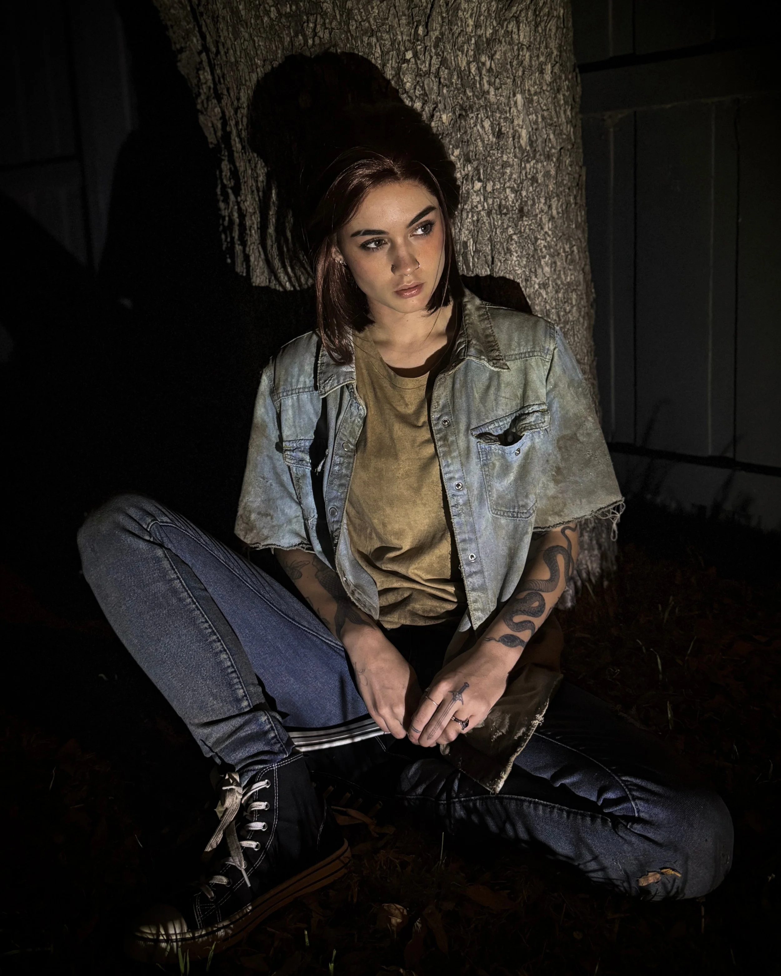 ELLE w Scar 2.jpg