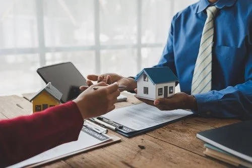 Estate Agent vs Selling Privately UK (Full Comparison)