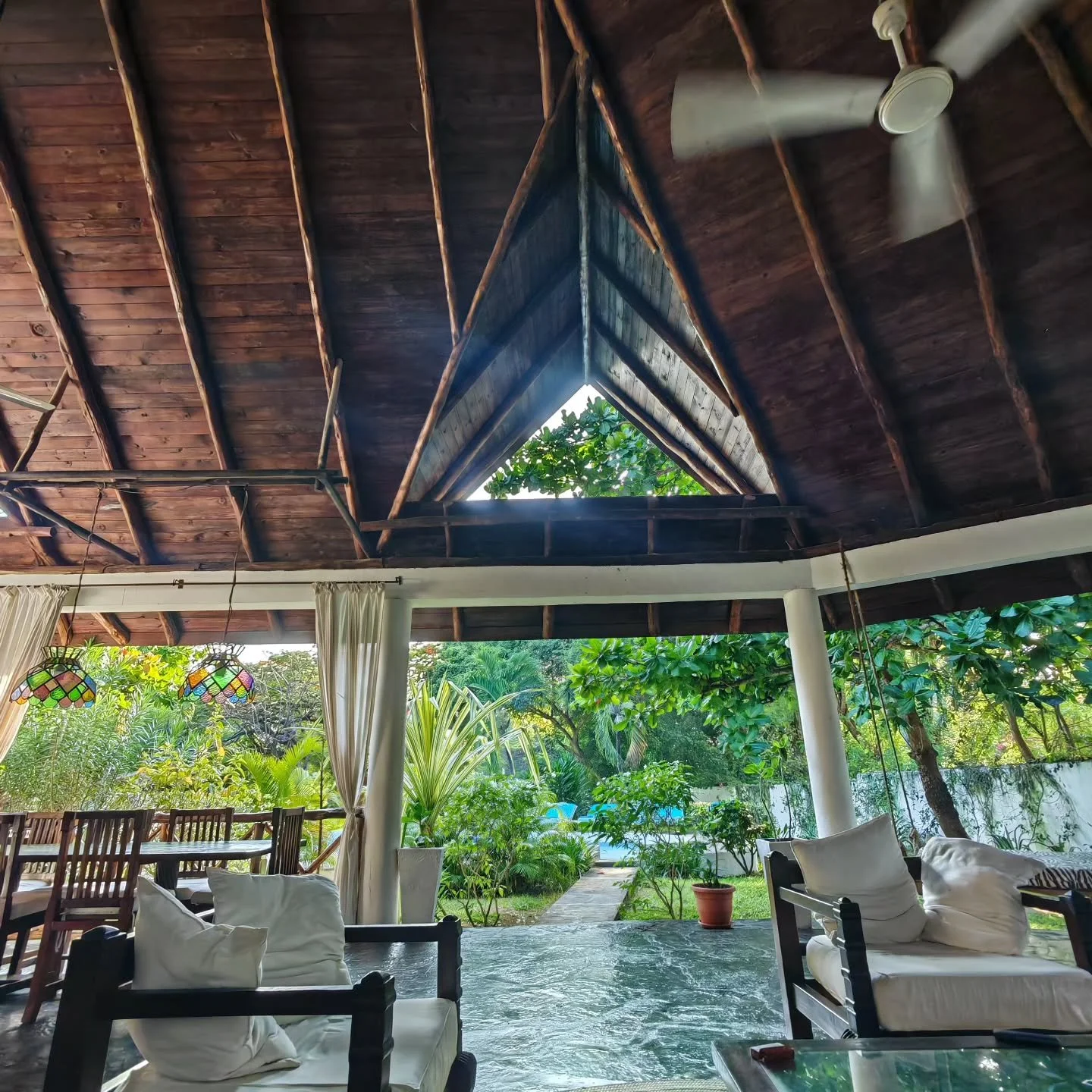 🌴 Nyumba Malaika &ndash; Bed &amp; Breakfast in Malindi 🌊

Not a typical B&amp;B.
A private African villa with only 4 guest rooms, designed for those who value peace, space, and authenticity.

Nyumba Malaika is a boutique Bed &amp; Breakfast surrou