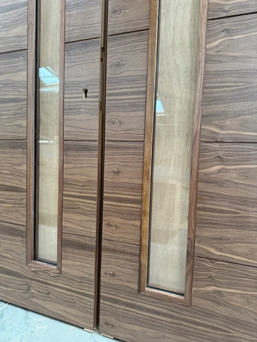 Walnut - Crown Horizontal