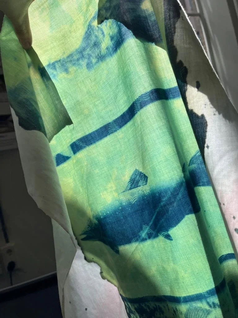 Final wet result on a white cotton canvas