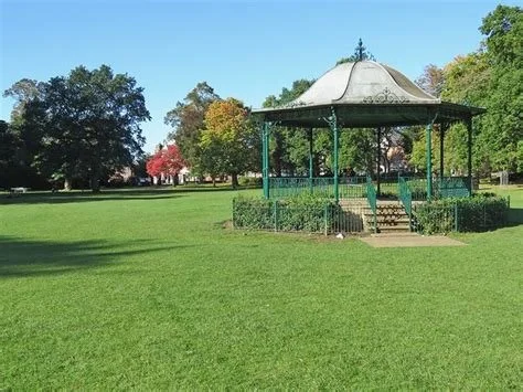 Picnic at Abington Park