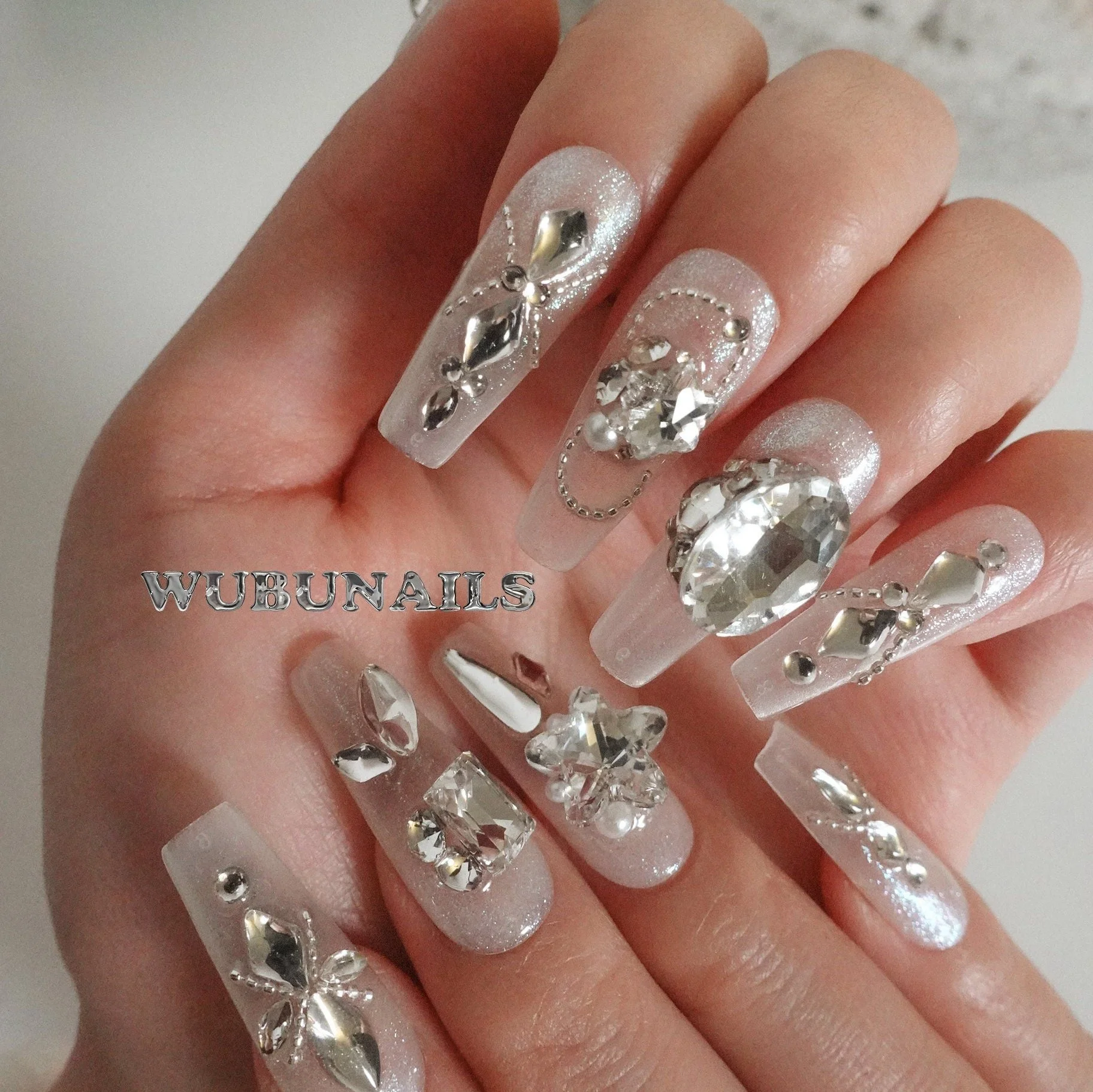 https://i.etsystatic.com/47366626/r/il/2d04f5/6026566965/il_fullxfull.6026566965_aohu.jpg