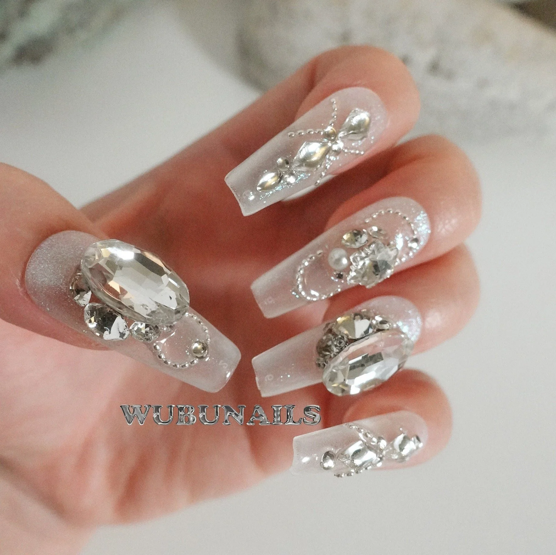 https://i.etsystatic.com/47366626/r/il/ad9427/5978501360/il_fullxfull.5978501360_4yqo.jpg