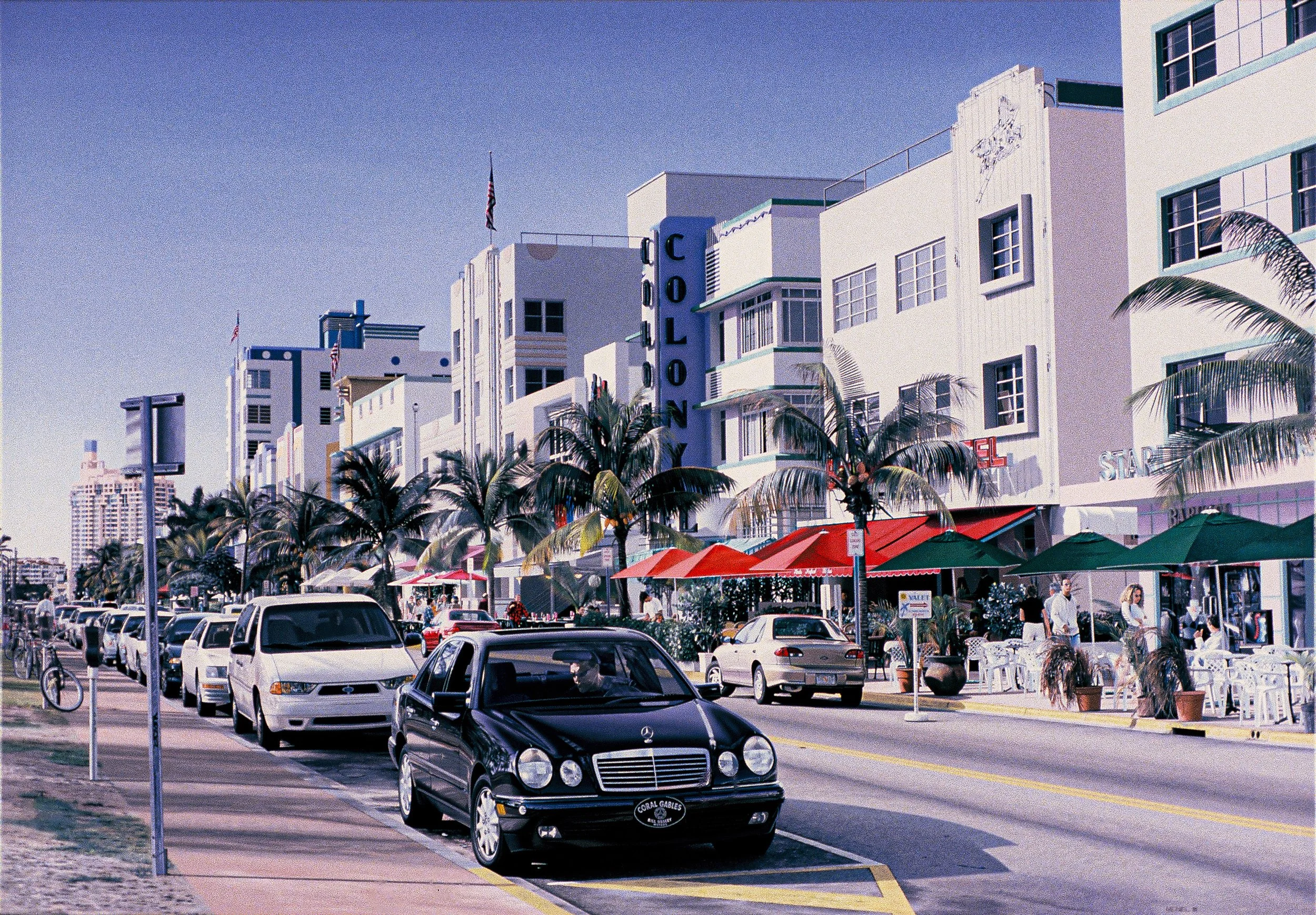  Colony Hotel , 1999