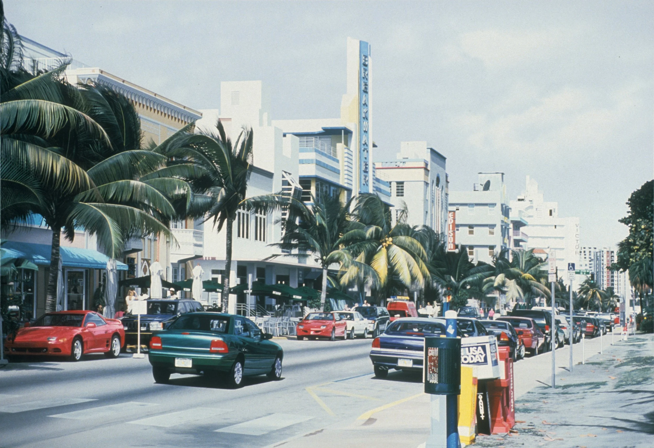  Breakwater Hotel , 1998