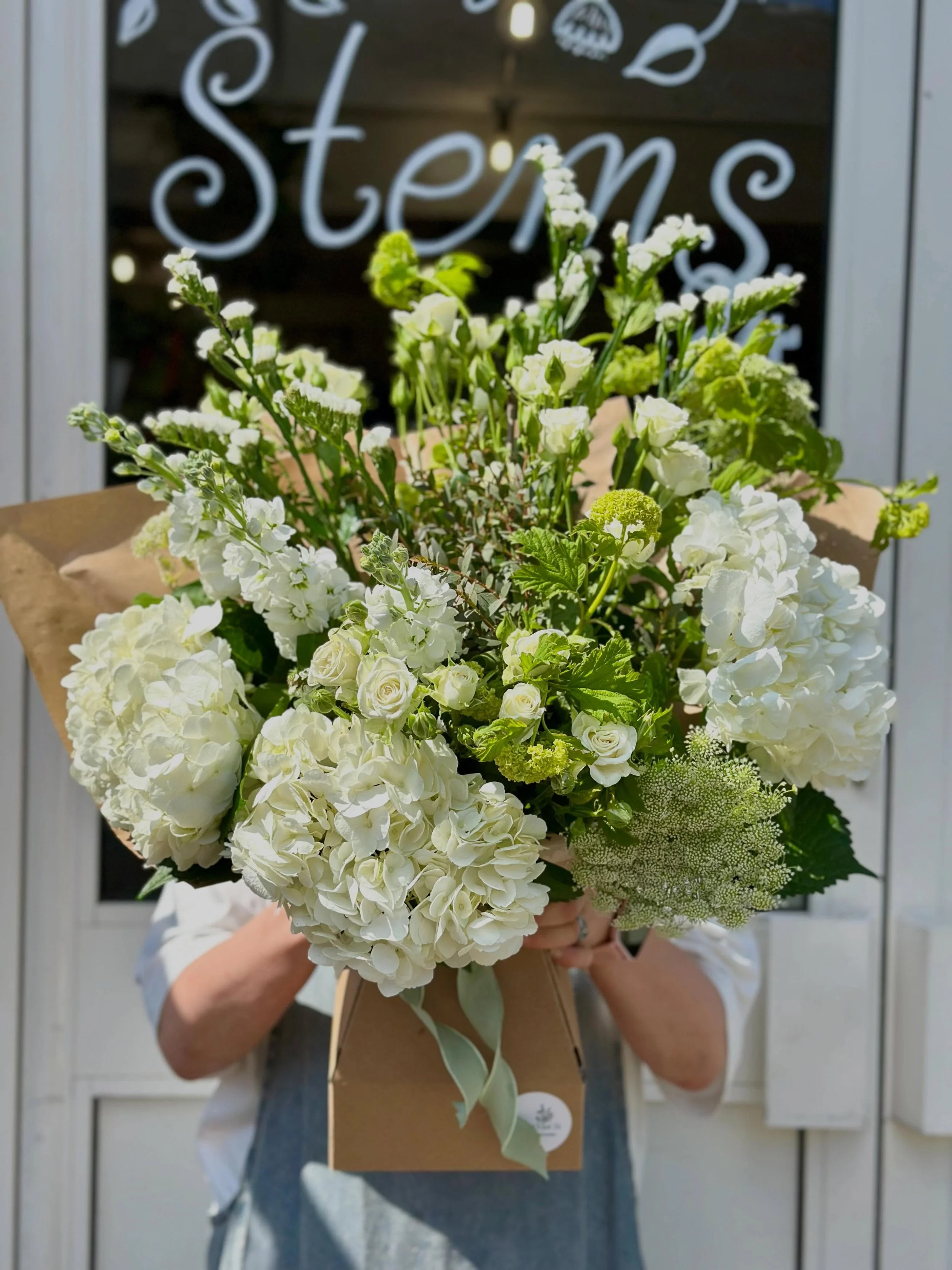 Flowers created with intention, each stem carefully hand-picked. Every one is unique &hellip; just like the moments they&rsquo;re made for. 

Eco-conscious Nottingham florist | Ruddington florist | West Bridgford florist | Flower delivery Nottingham 