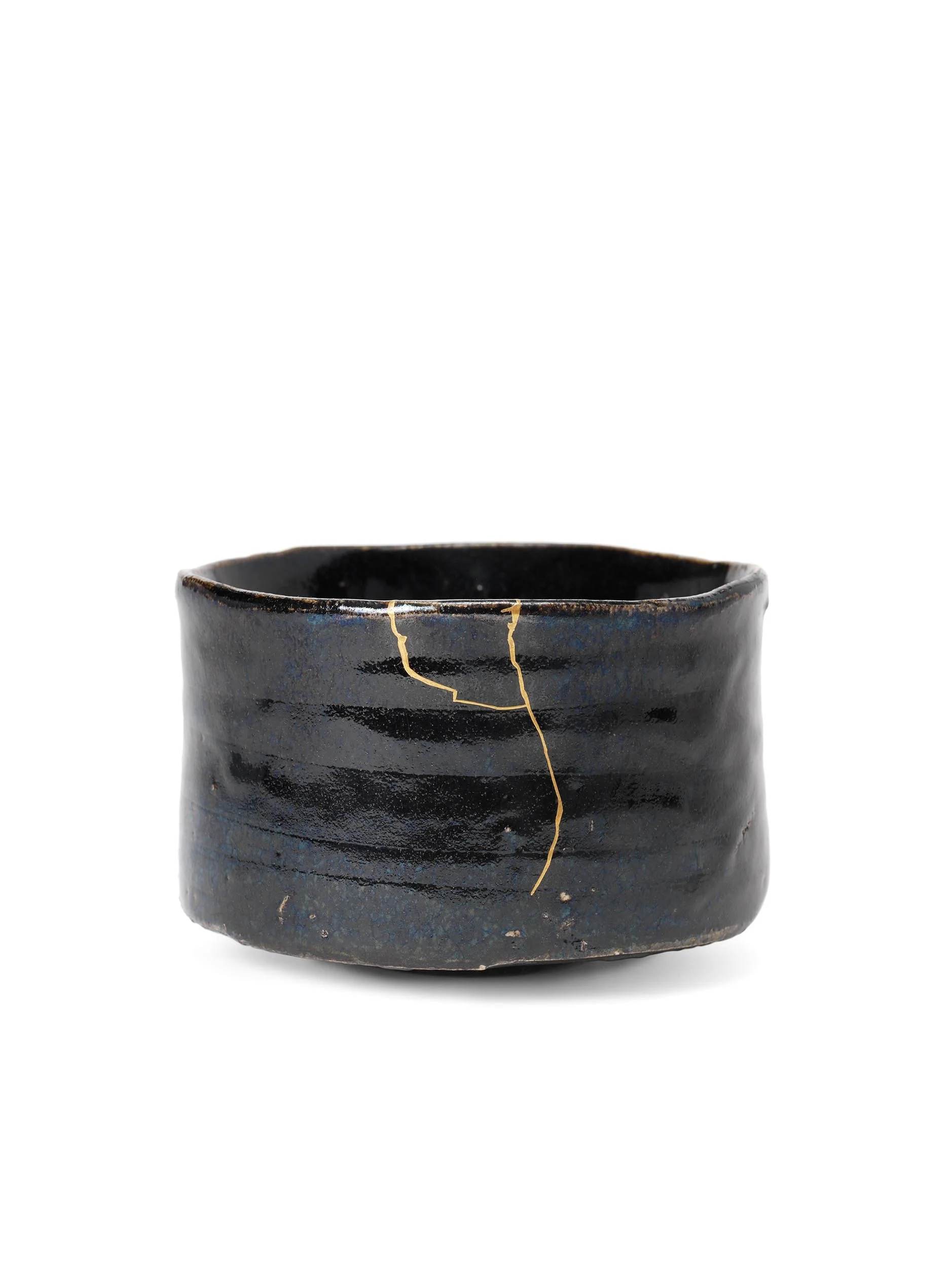 A Chawan [Tea Bowl] SETO WARE, EDO PERIOD (18TH-19TH CENTURY)