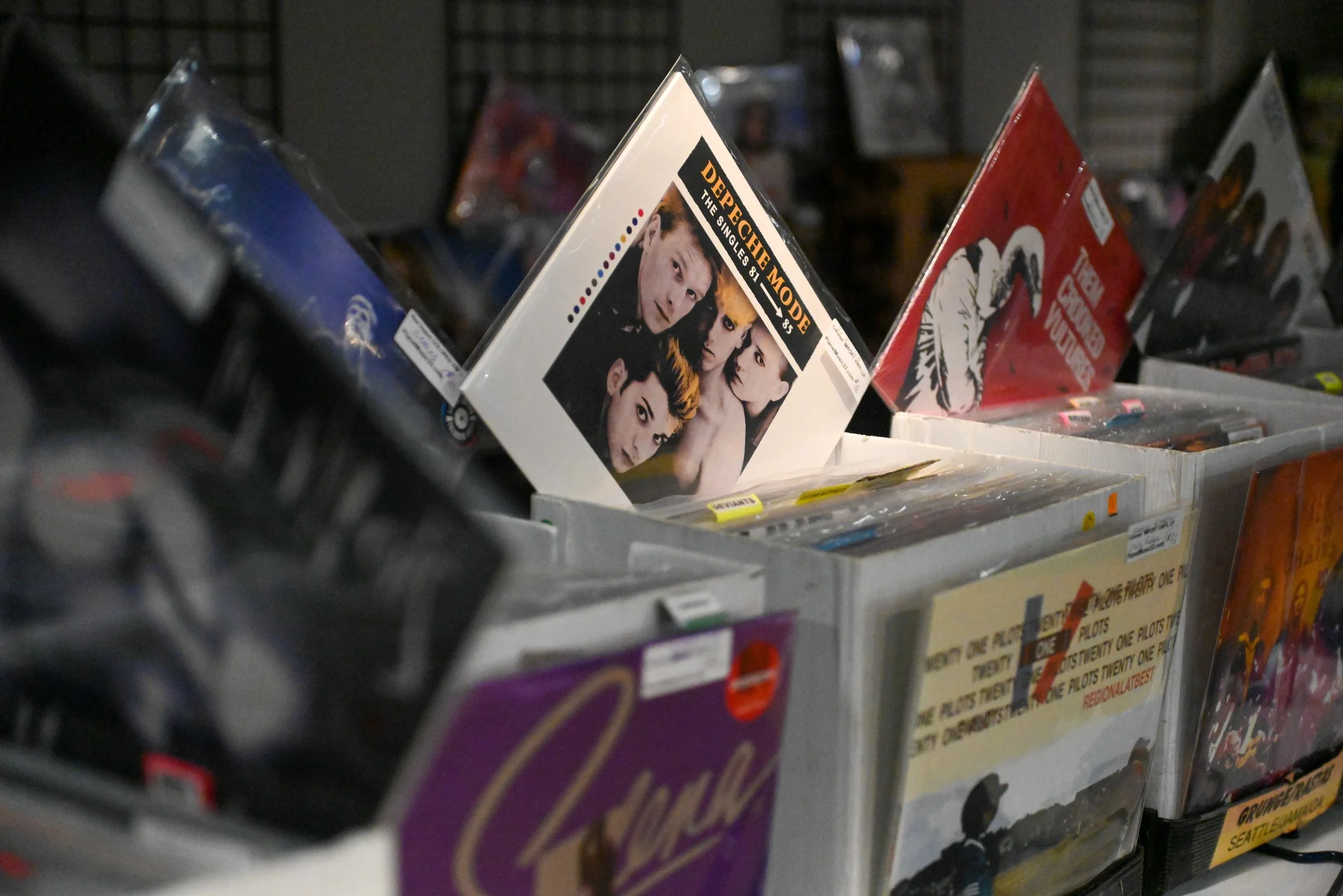 A few scenes from today&rsquo;s Vinyl Record Show in Lewisville.

Records changing hands, collectors working their way through the crates, vendors showing off what they brought, and plenty of great finds along the way.

Thanks to everyone who came ou