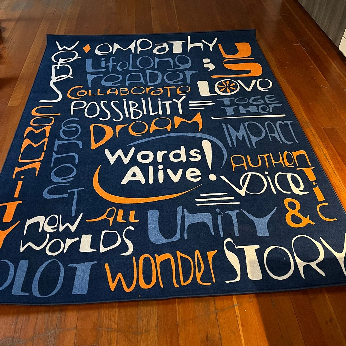 use_words_alive_custom_rug_janelle_carter.jpg