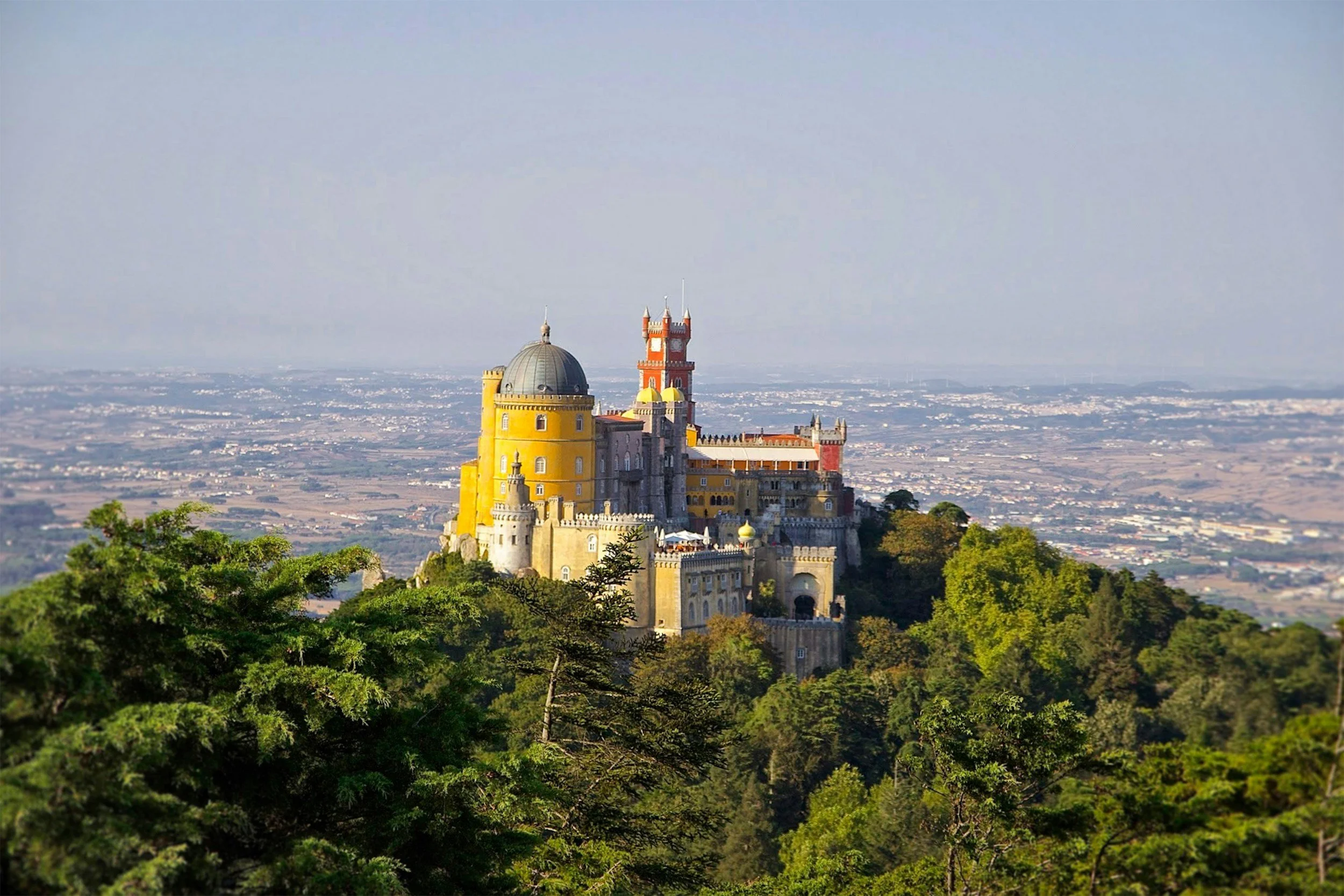 Discover Lisbon's Enchanting Neighbours: Sintra, Pena Palace, and Cascais