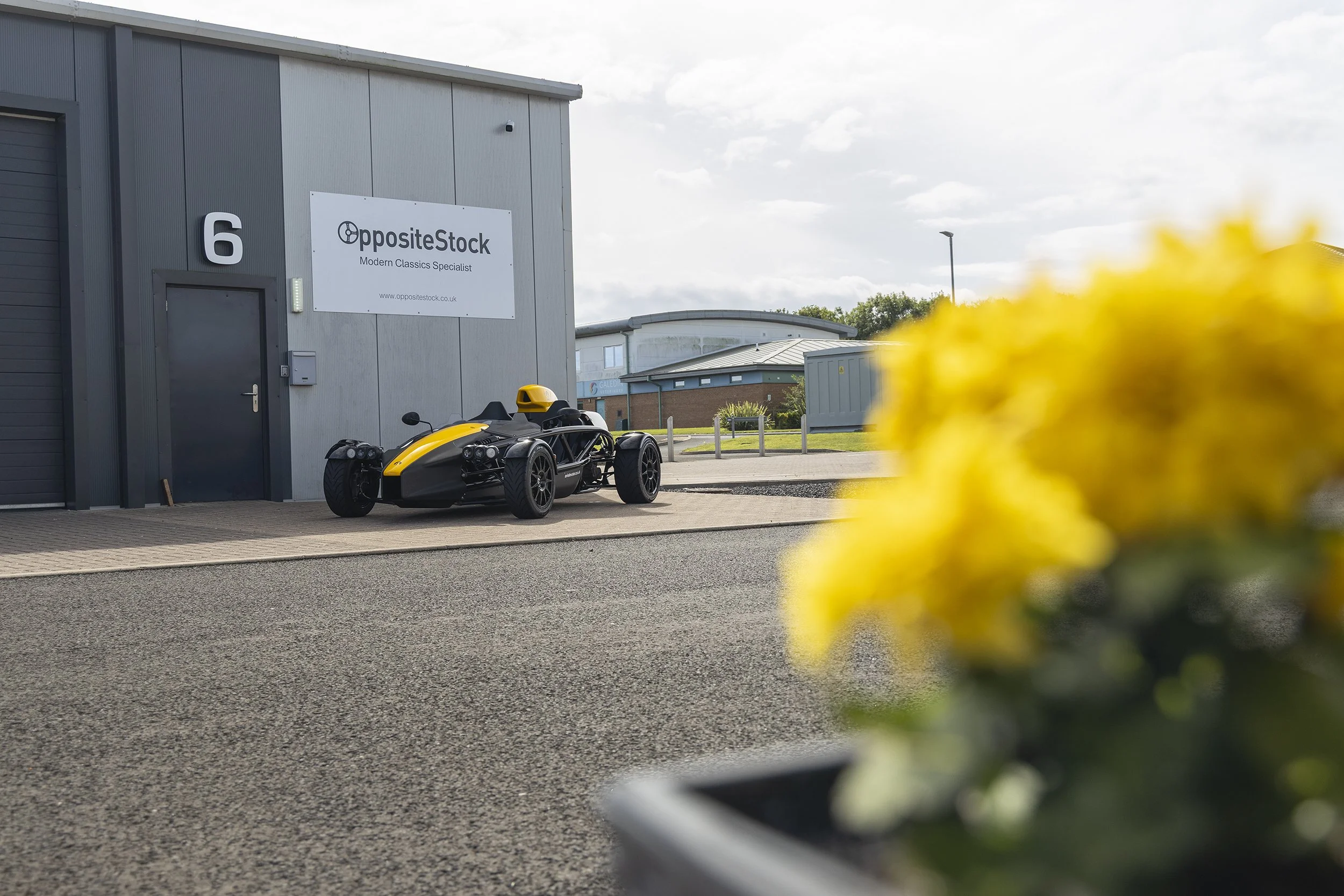 Ariel Atom 001.jpg