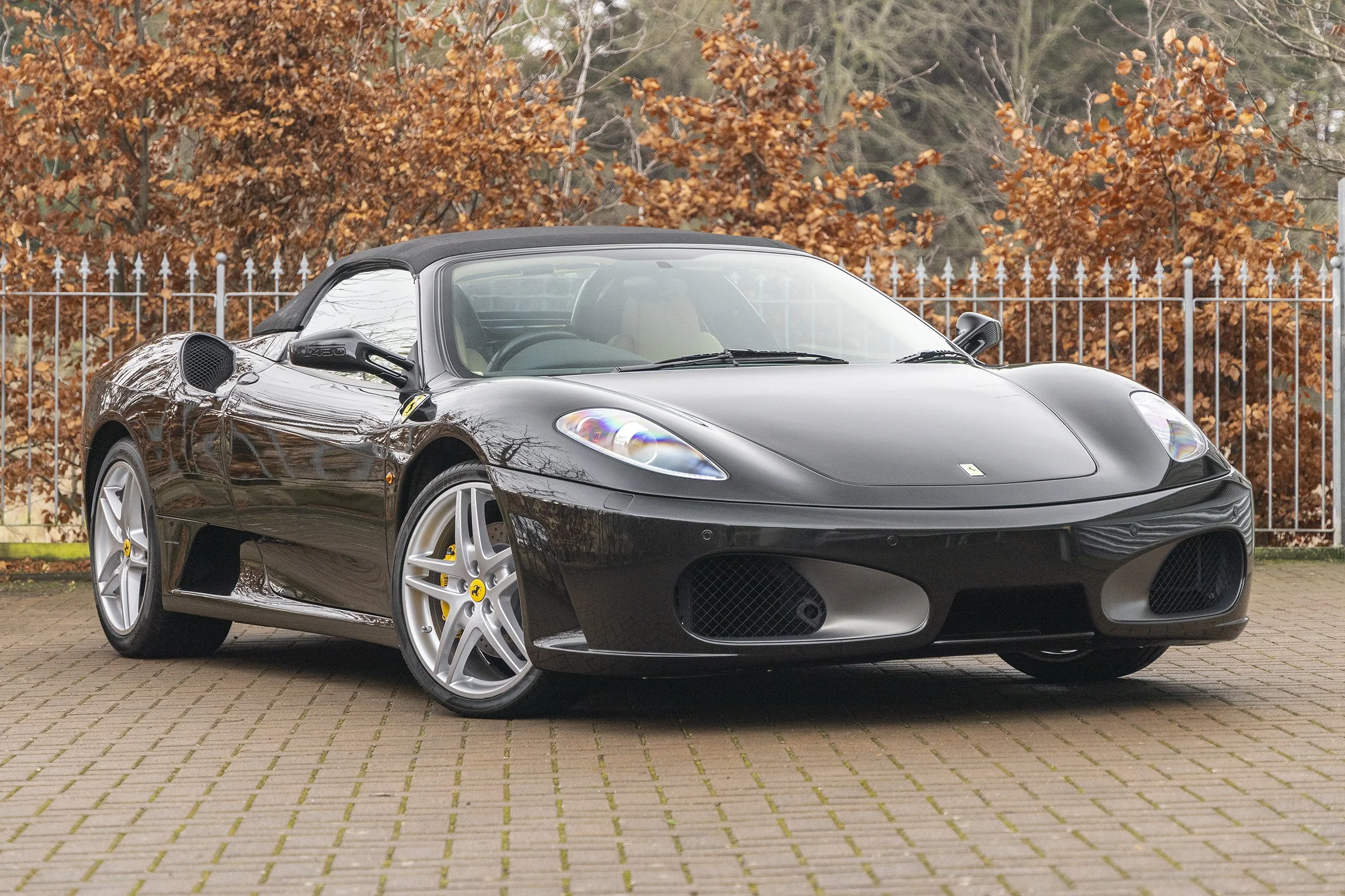 2007 Ferrari F430 Spider F1 001.jpg