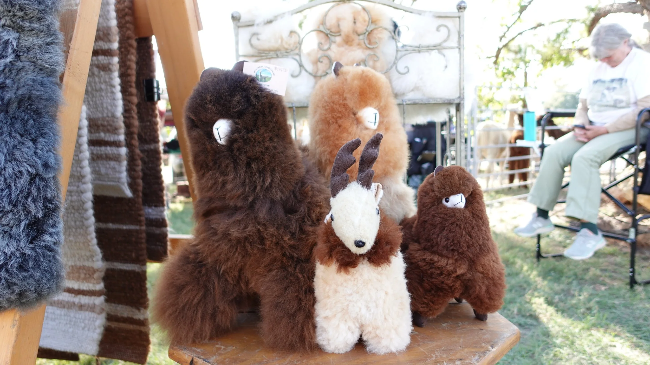 handmade_llamas_stuffed_animals
