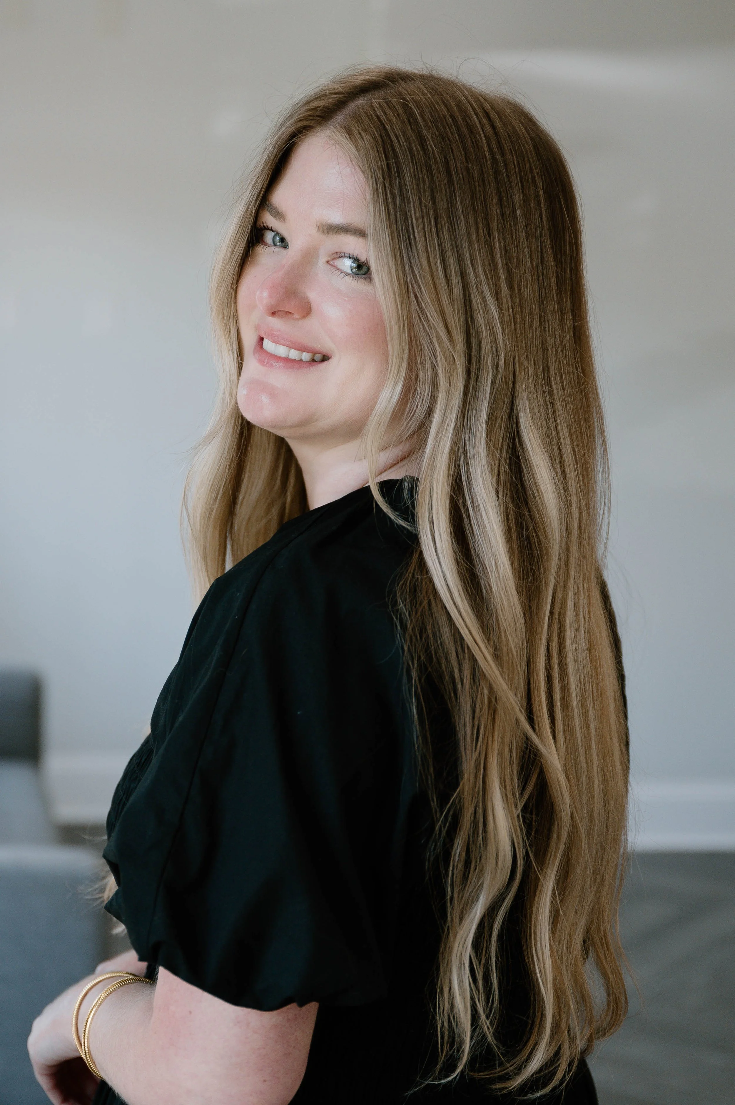 MEGAN stylist