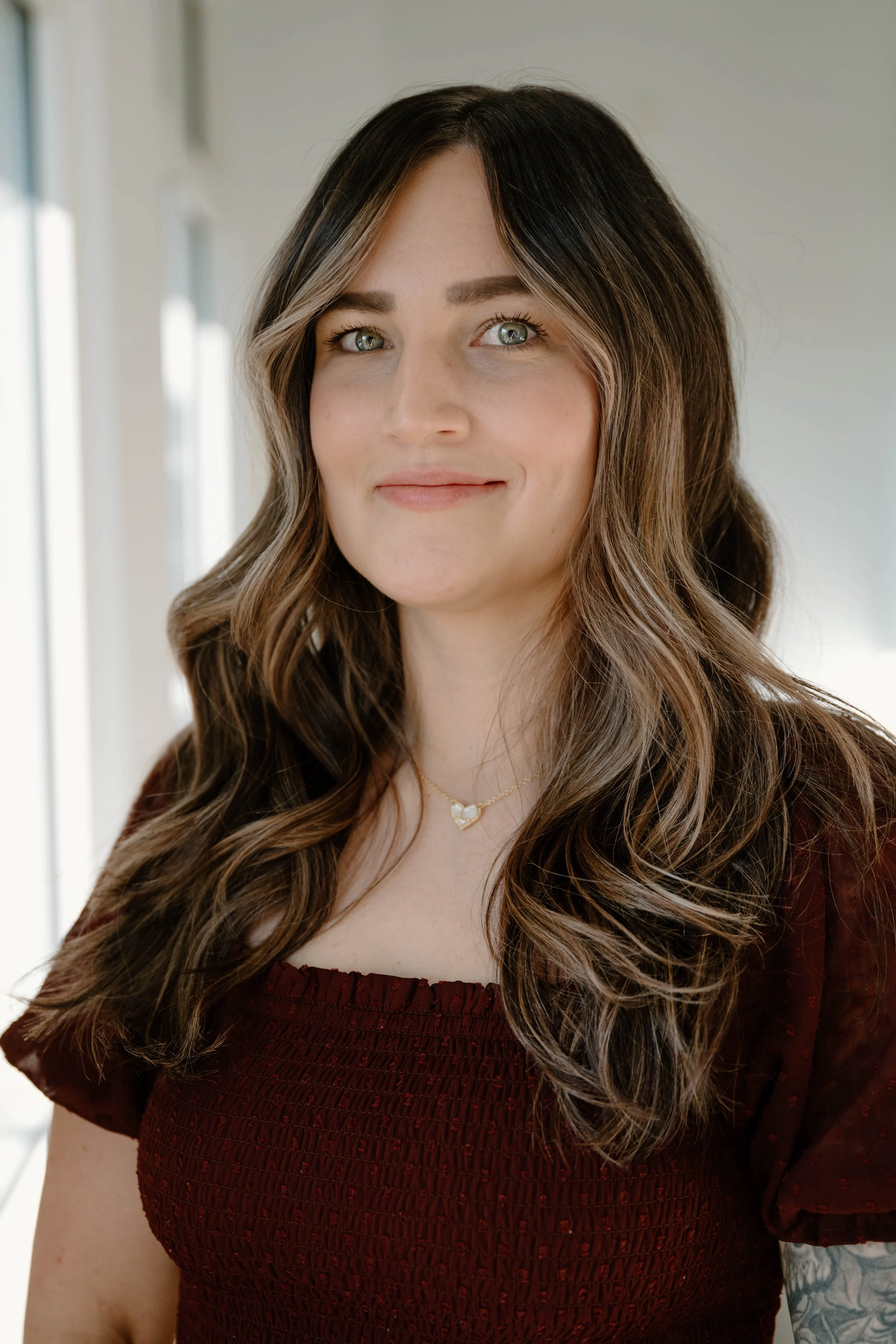 HANNAH S stylist /
IG @hair.by.hannahnicole