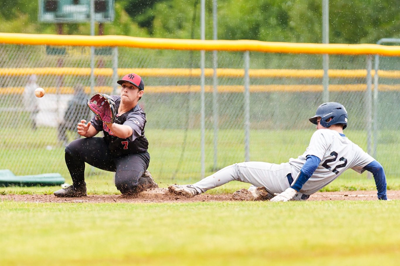 Even though the rain was coming down, the @vancouverravensbaseball baseball team still gave everyone an enjoyable afternoon of baseball yesterday (and they picked up the win). 

Here are a few photos from my adventures sitting behind the 1st base lin