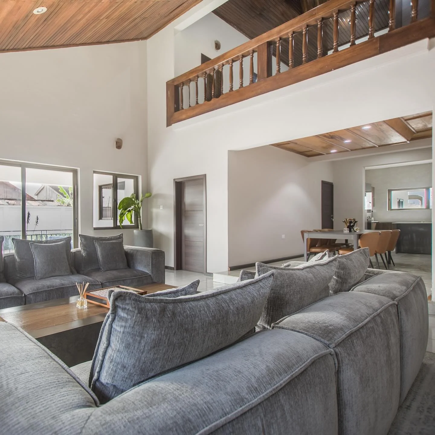 escape to comfort. experience east legon like never before &mdash; luxury, location, and local vibes 🌴
#GhanaAirbnb #EastLegon #ExploreGhana #DettyDecember