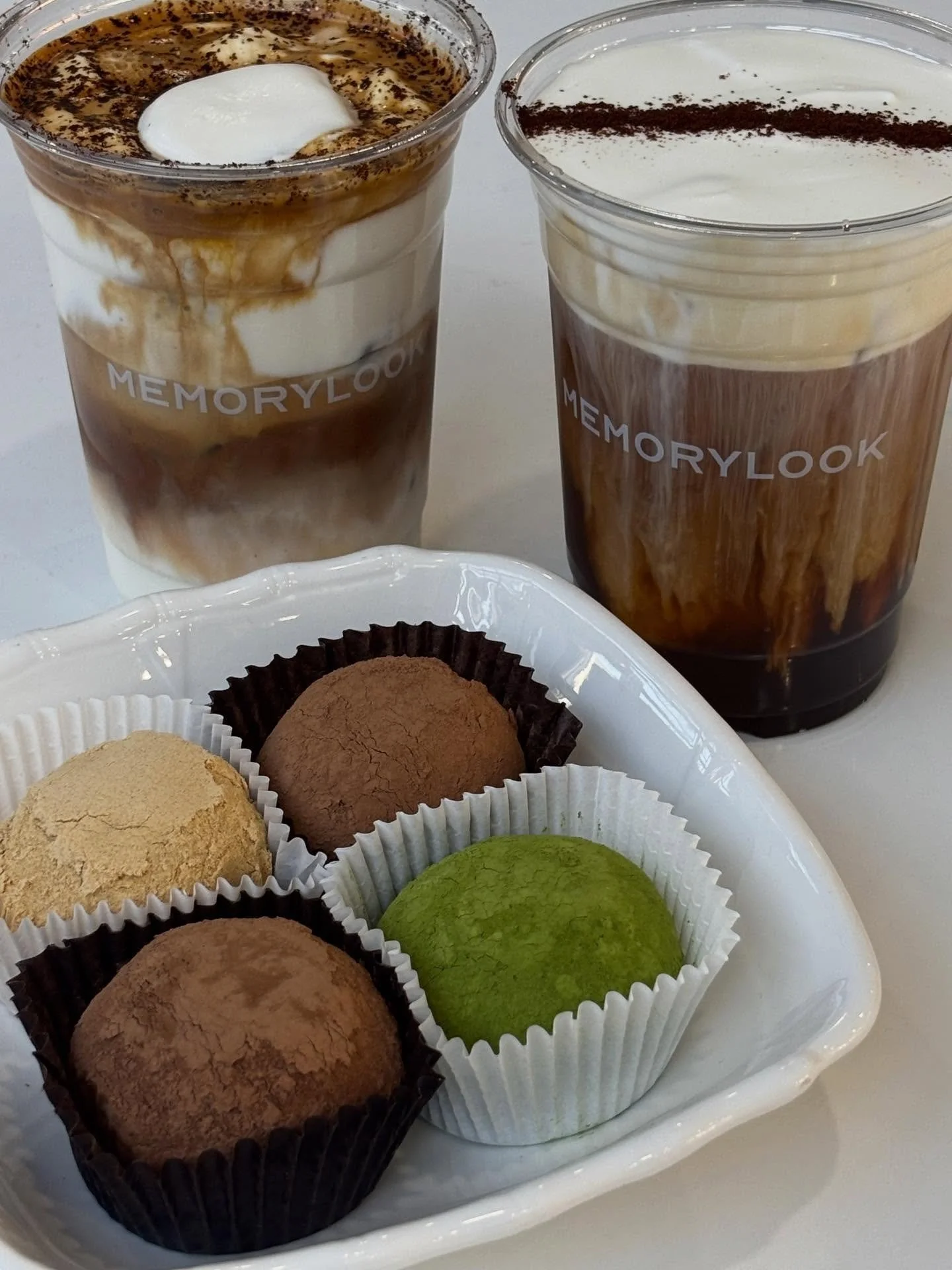 Dubai Chocolate. Matcha. Injeolmi.
Chewy cookies filled with kataifi and housemade pistachio spread. Available daily while supplies last.
