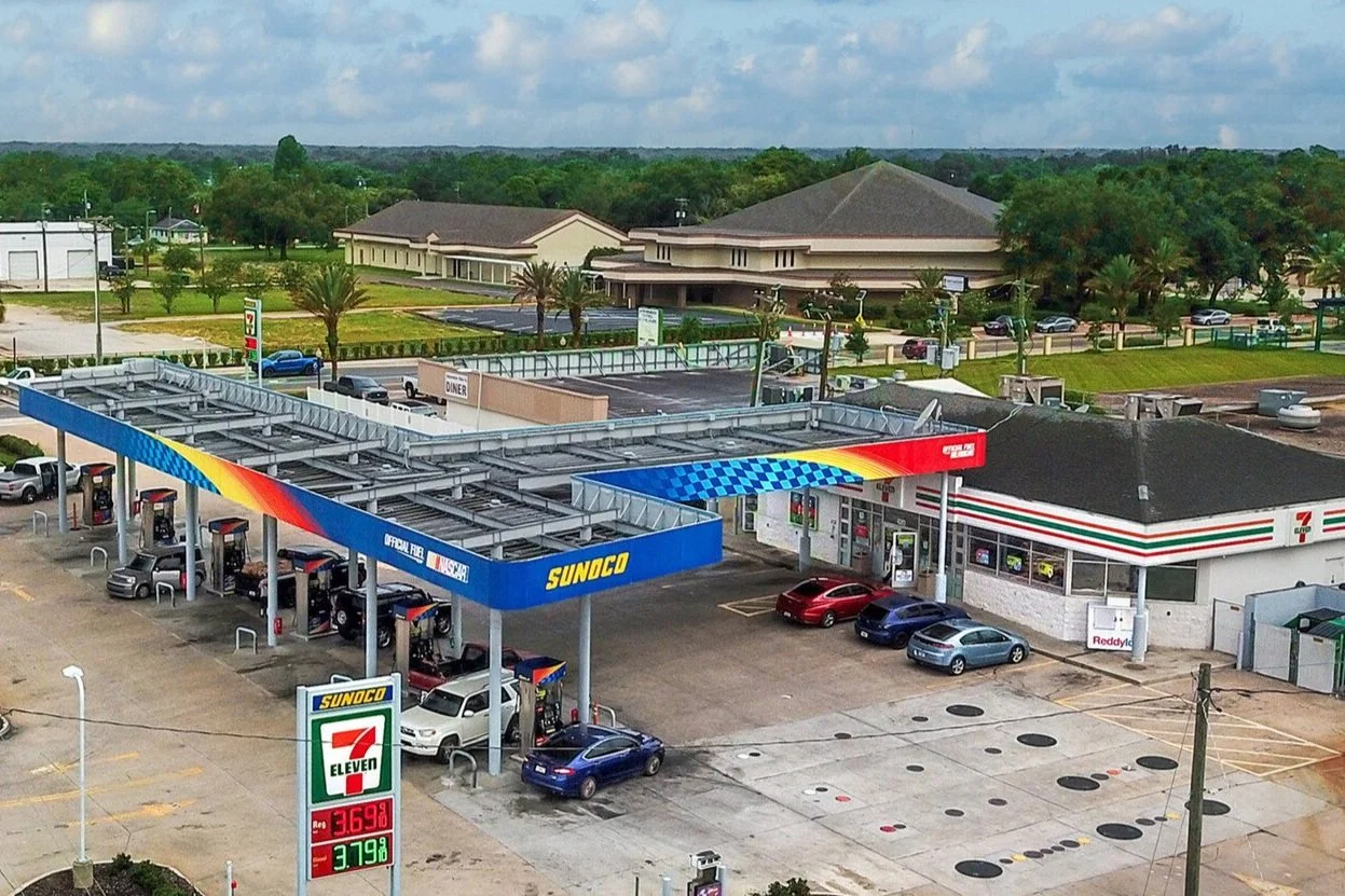 420 MAGNOLIA PICTURE.jpg