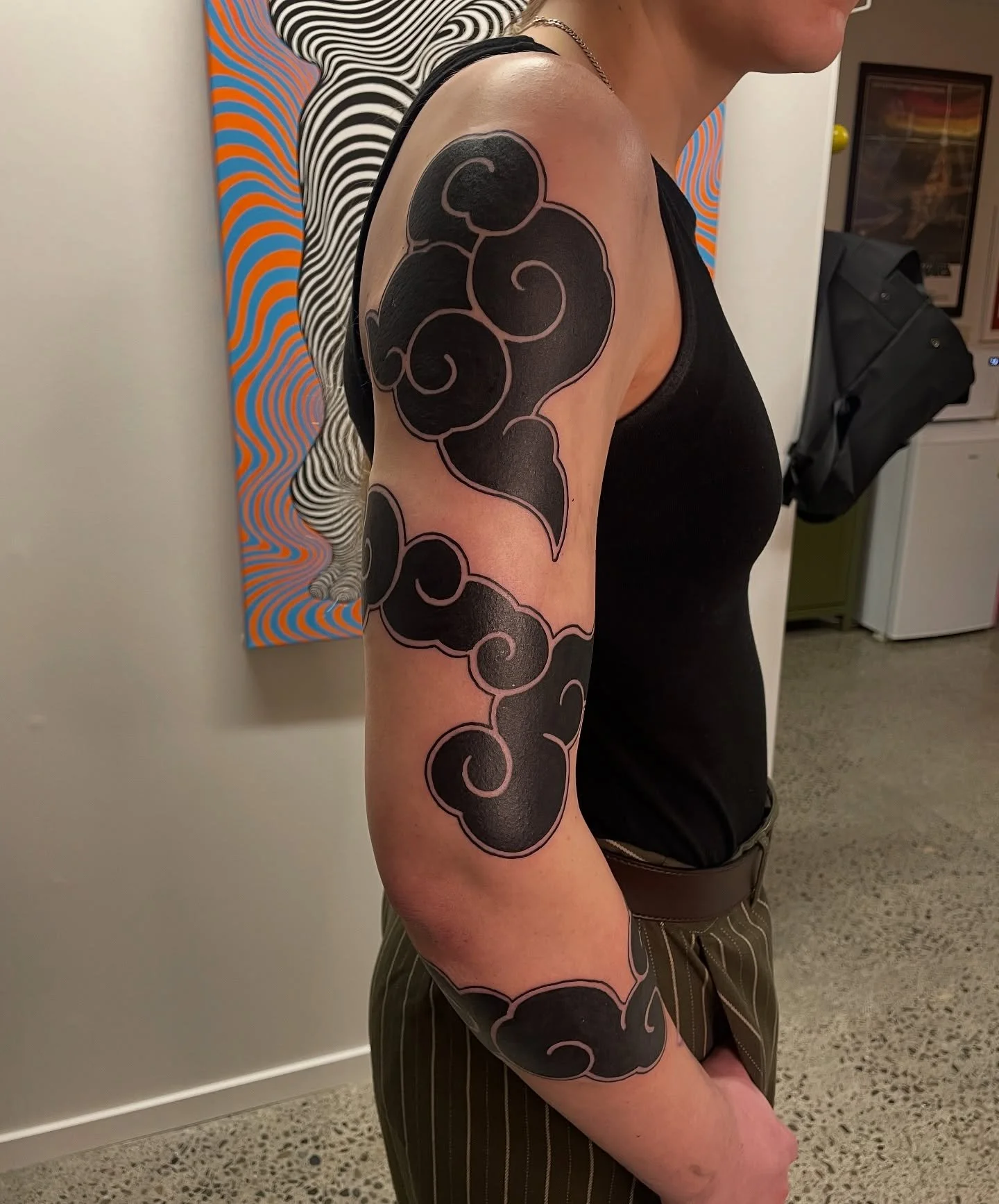 When you sit for almost 7 hours you get to choose your song. Hugely stoked to do this Jinx inspired piece for Violet! We are one cloud from being done ☁️
.
.
.
.
.
.
#tattoo #wellingtontattoo #blackwork #blacktattoo #clouds #arcane #arcanetattoo #jin