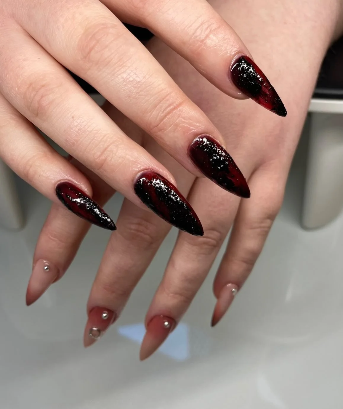 Level 3 - Clotted 🩸
You have 2 hands for a reason 🤷 good strat if you have 2 designs you want to try
#nailart #wellingtonnails #gelx #nailextensions #vampirenails #vampire #halloween
