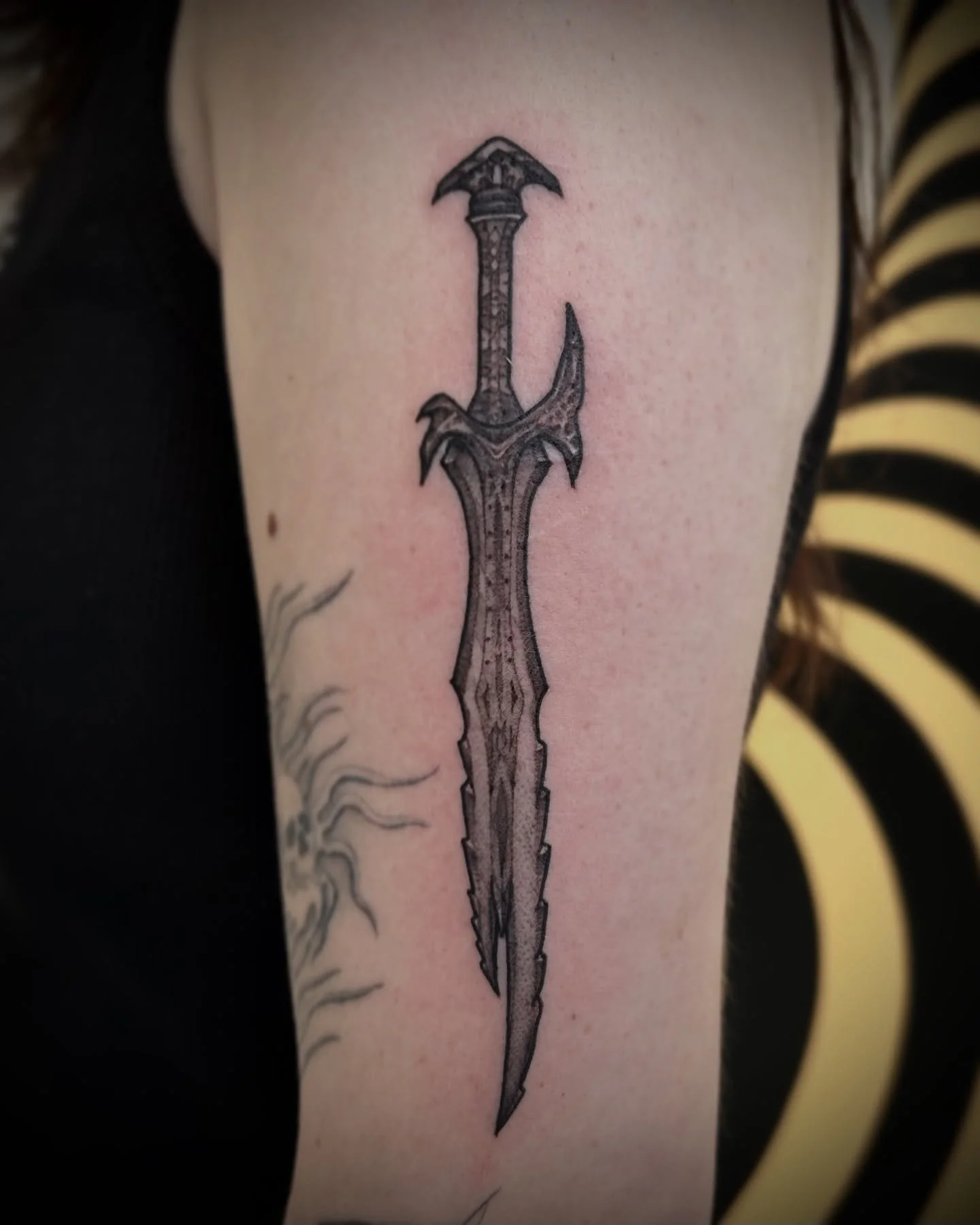 Daedric greatsword for Anya ⚔️ thank you again for your trust and energy! 
.
Books always open - DM or email to get in touch!
.
.
.
.
Made with @darkhorseshadingblack @thesolidink @lotusneedles @stencil.jam | #tattoos #tattoo #blackandgreytattoo #sky