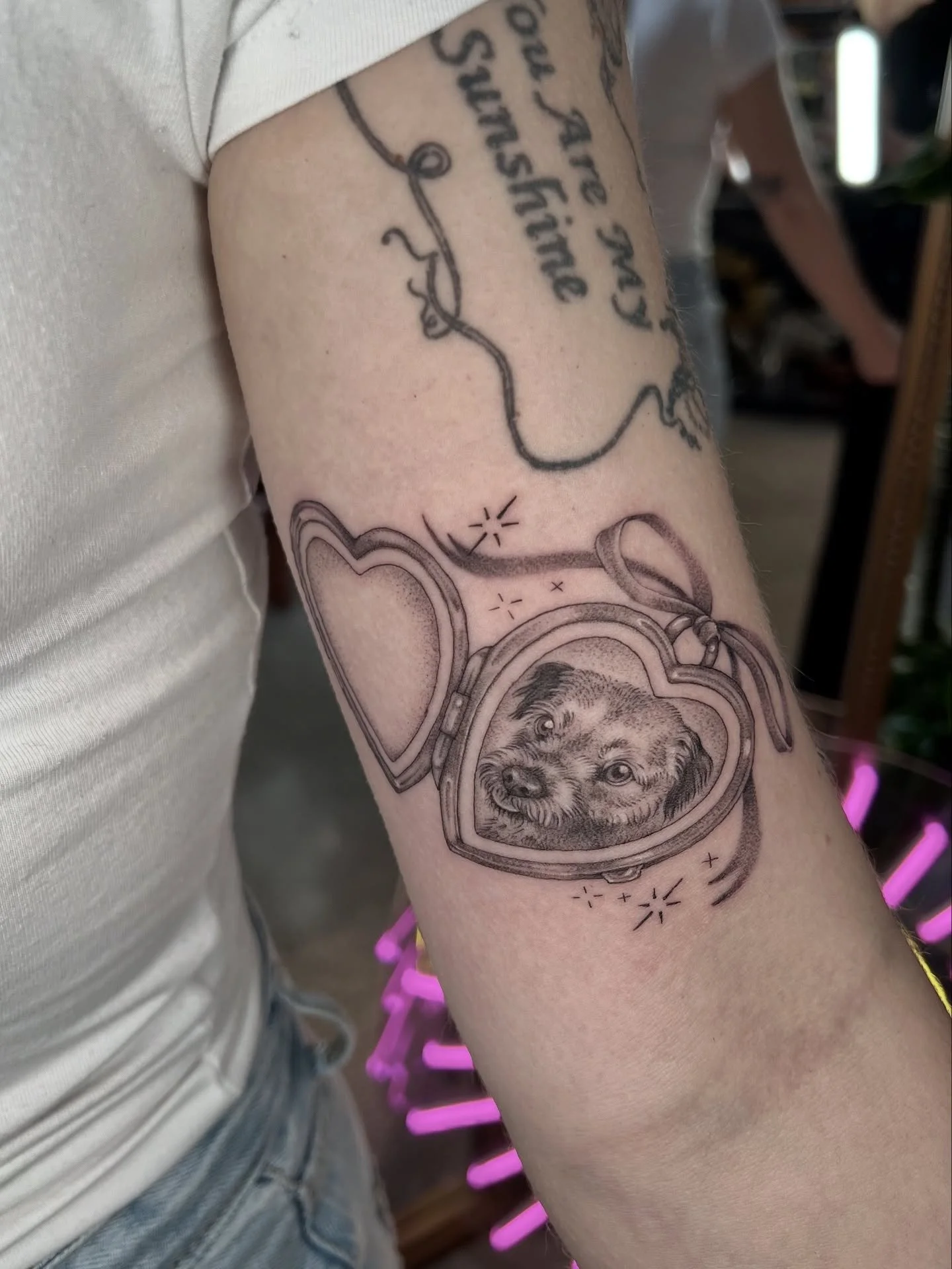 A sweet tribute to a little cutie with a blep ✨
Thanks so much for trusting me to capture him for you!
#dogtribute #lockettattoo #pettributetattoo #wellingtontattooartist #nztattooartist #wellingtontattoo #nztattoo #nztattooshop #wellingtontattoosh
