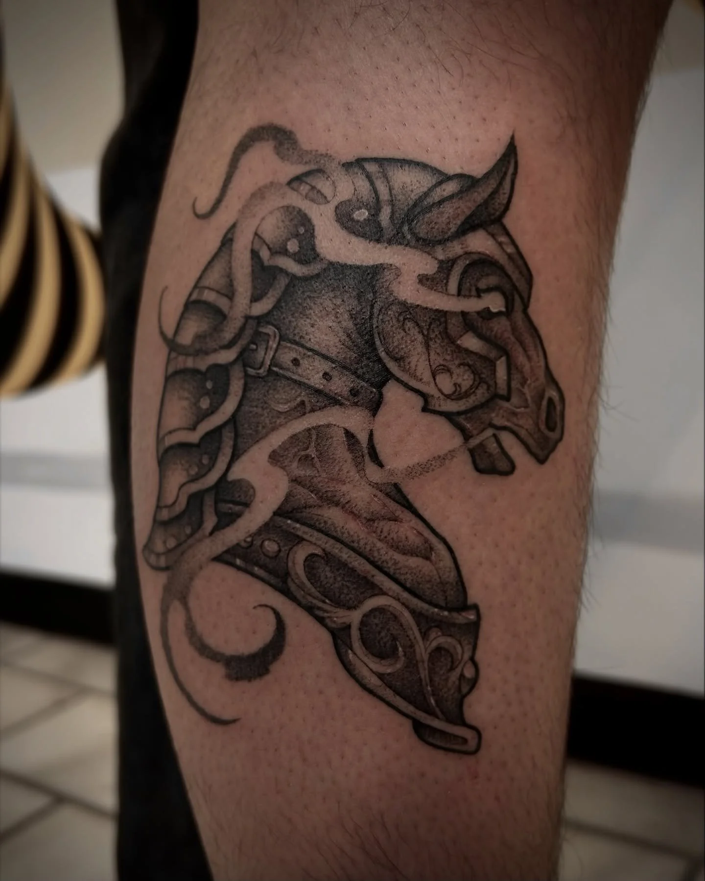 One of two pieces done for Lucas, thank you for getting this from my flash! 🙏🏽 Keen to do more pieces like this. 
.
DM or email to book in your next tattoo!
.
Made @buttercattattoo 
Made with @ironbite @stencil.jam @darkhorseshadingblack @thesolidi