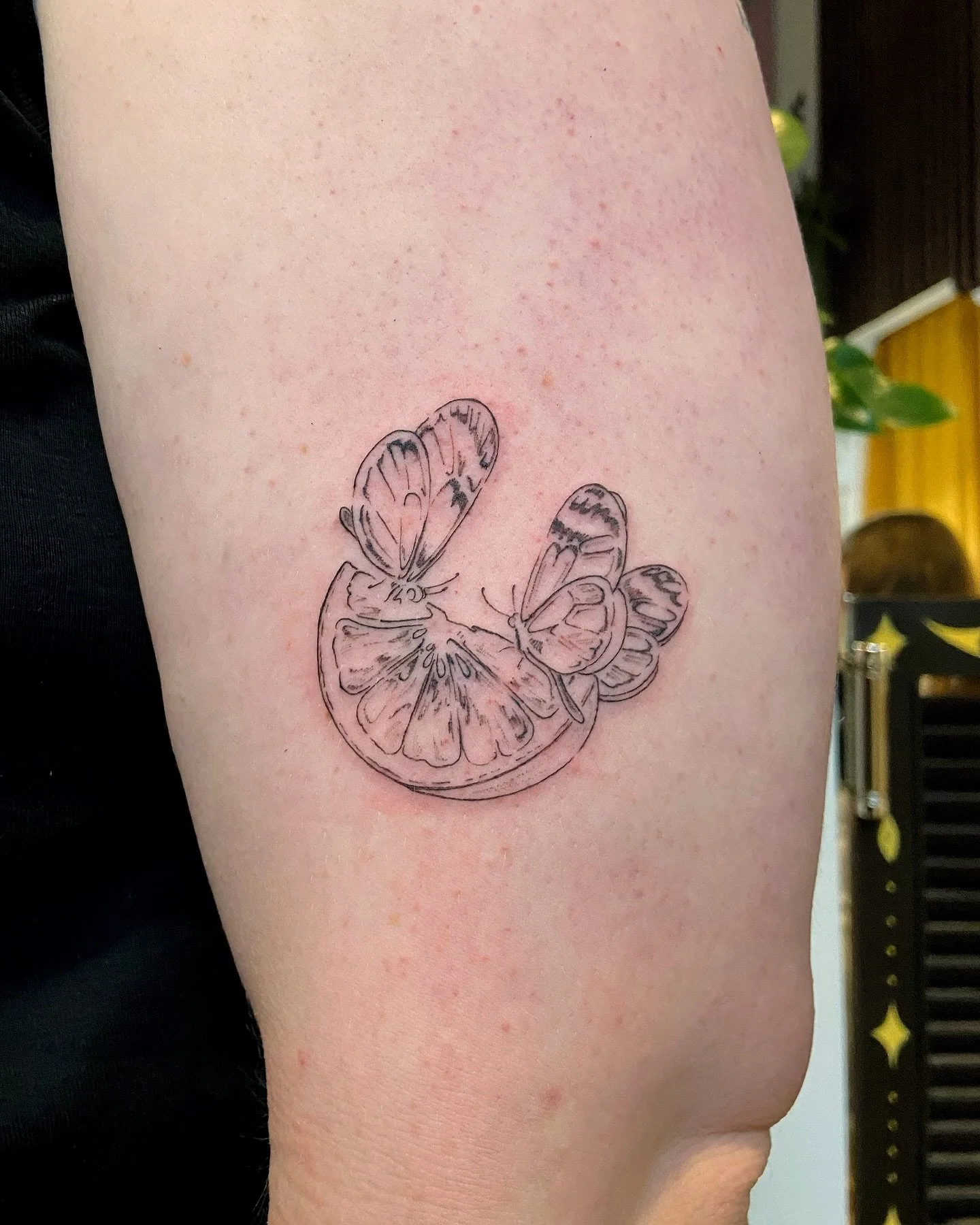 Two pieces from my flash with Harriet! (well technically the stars were a custom variation 🌟)
.
Thank you for your time, Harriet! Loved adding these two little pieces to your collection 🤲🏽♥️