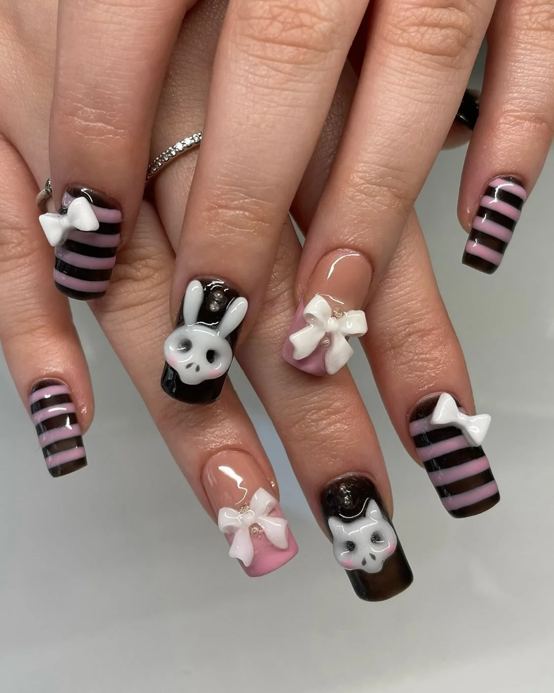 Advanced - 🐰🐱💀
Hand sculpted bunny and kitty skull for my 2nd place giveaway winner!
#halloween #halloweennails #bunny #kawaiinails #gelx #nailart #nailtech #nailtechnician #nailartist #gelnails