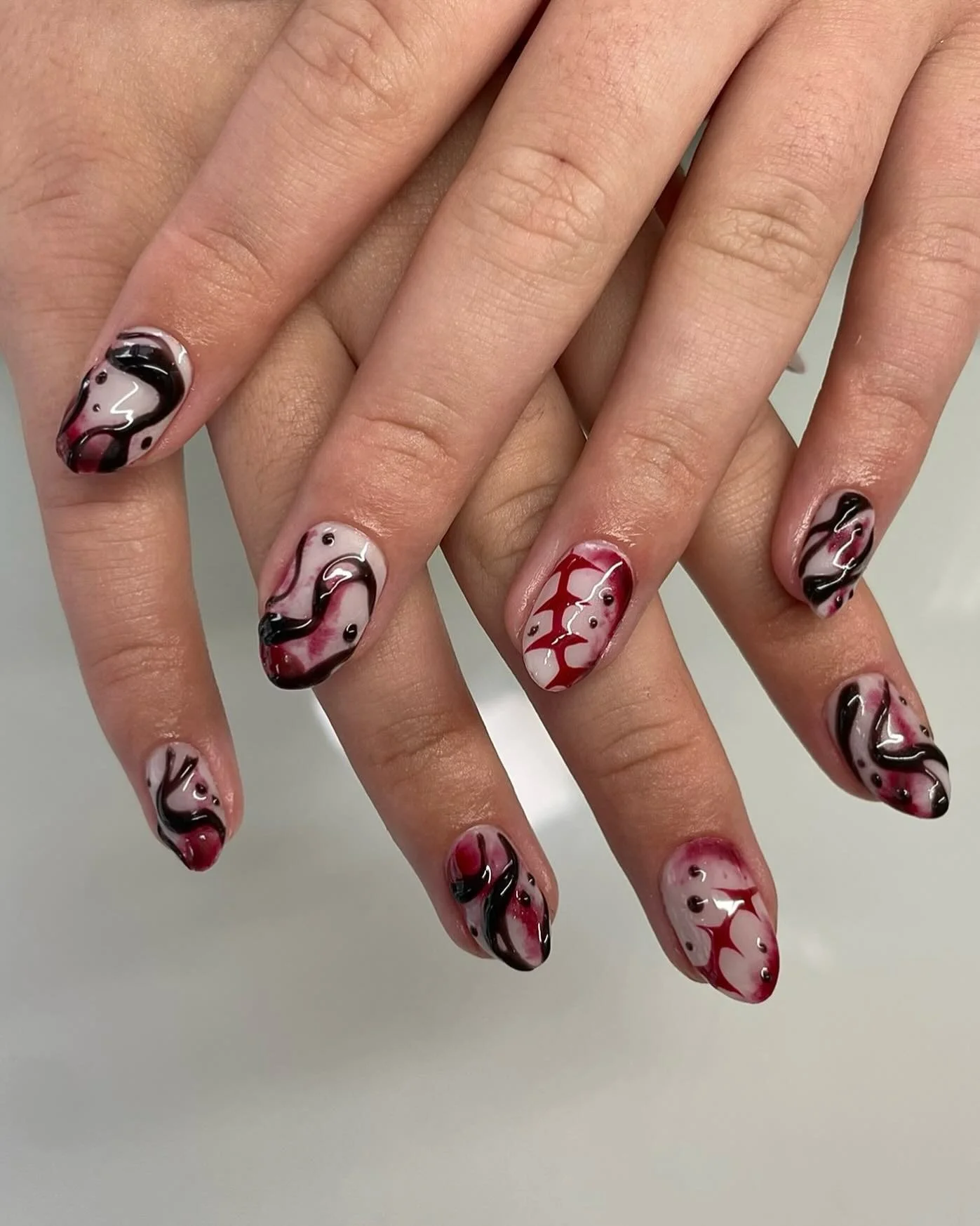 Level 3 - Clotted 🩸

If I had a nickel for everytime I did a blood inspired set, I&rsquo;d have 9 nickels, which isn&rsquo;t a lot, but weird it&rsquo;s happened 9 times 🤔 

@buttercattattoo ❤️

#gelx #gelextensions #3dnails #nailart #nailtech #nai