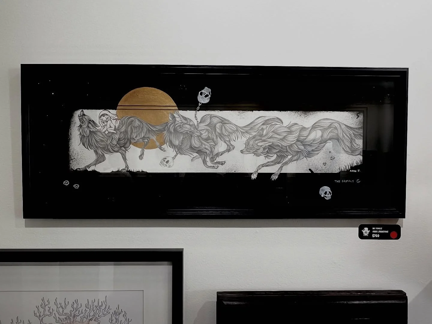 The piece I drew for @skullduggery_art_show this year. Such an honour to be part of this show each year with so many amazing artists ✨💀

Thankyou to everyone who came along to the show and to the wonderful person who bought this artwork 🫶🐺🌝

#wel