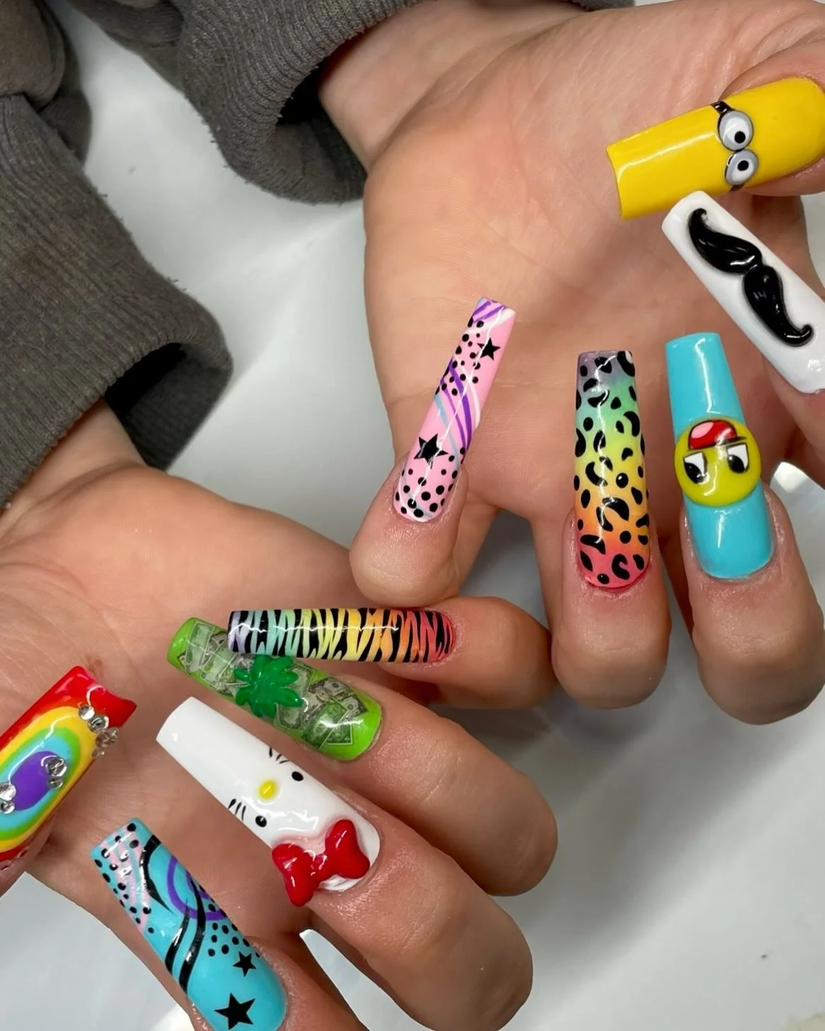 Advanced - Moustache Emoji 

There actually isn&rsquo;t a moustache emoji only this guy 🥸 Anyway look how cool!!! I ❤️ the colour and references going on w this set, thank u for the inspo Pix!

Also no minion emoji 🍌

#nailart #nailtech #memenails 