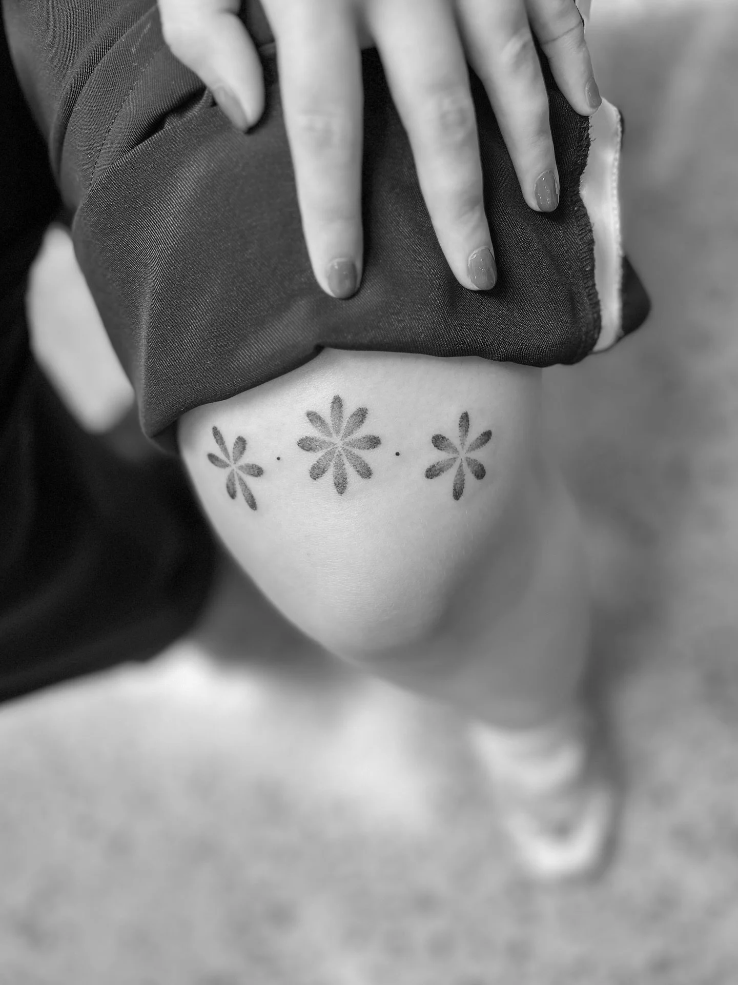 ornamental &amp; thorns for my favourite little monkey 🐒 I love you forever seester 👯&zwj;♀️

need to get a healed pic because these have settled in so nice! @jessie_moana_ pls remind me! 

✨ booking Feb &amp; March ✨

made at @buttercattattoo 💛

