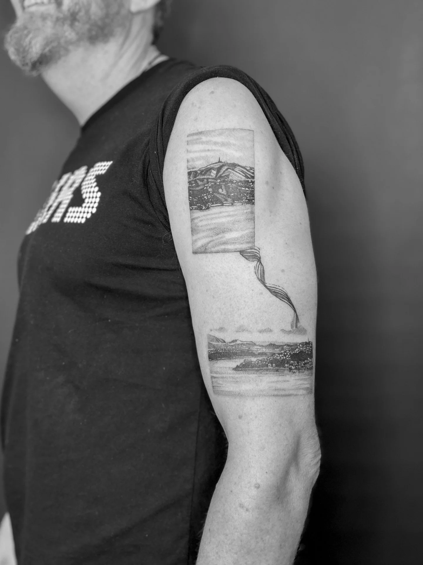 mt kaukau &amp; oriental bay for Keith 🖤 had a wonderful time collaborating with Keith to turn his favourite views around Pōneke into a tattoo! thank you so much!

you can find me at @buttercattattoo 🖤

#tattoo #nztattoo #tattoos #wellingtontattoo 