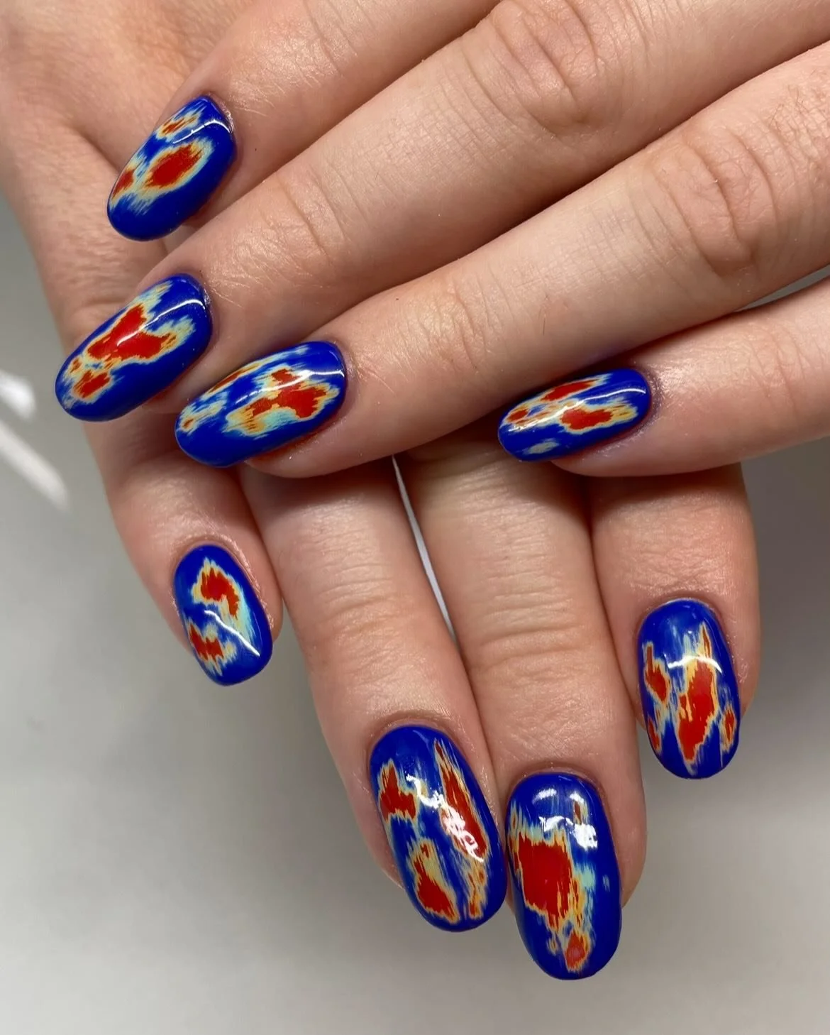 Level 2 - Heat Map 💙

New technique unlocked! Swipe for video of the cool thing I did

I did this cool thing at @buttercattattoo 💛

#nailart #buildergel #wellington #naildesign #nailsart