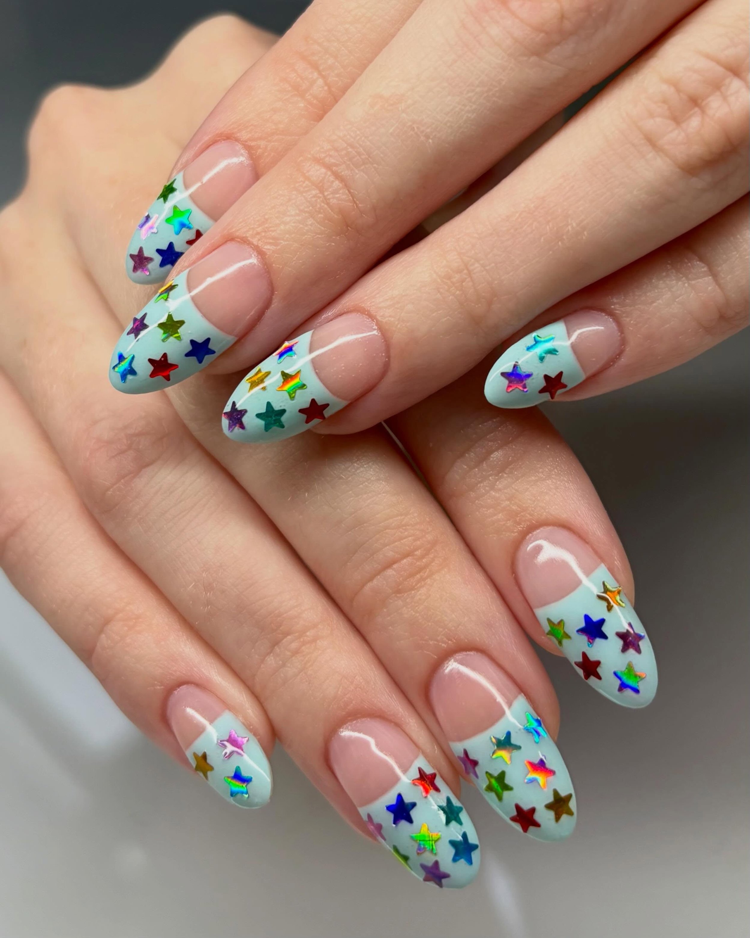 Level 2 - Faye&rsquo;s Nails ⭐️

The way I clocked this set with no close-up shots, literally paused the episode to look at them so I had to recreate them (in almond) 🩵

Deep light blue French + iridescent star flakes 🙂&zwj;↕️ 

Original set by @1.