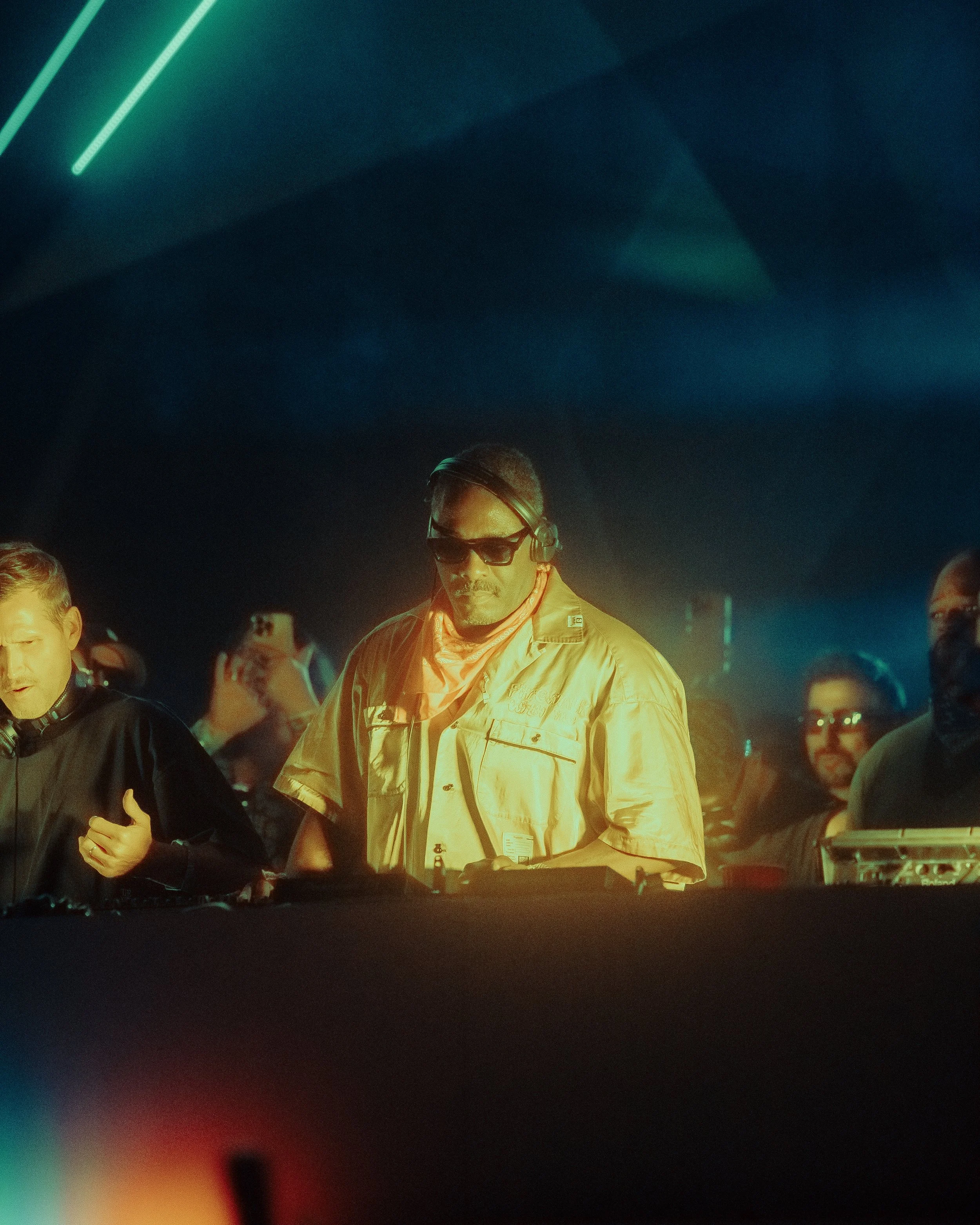 COACH_'25-54 LQ.jpeg