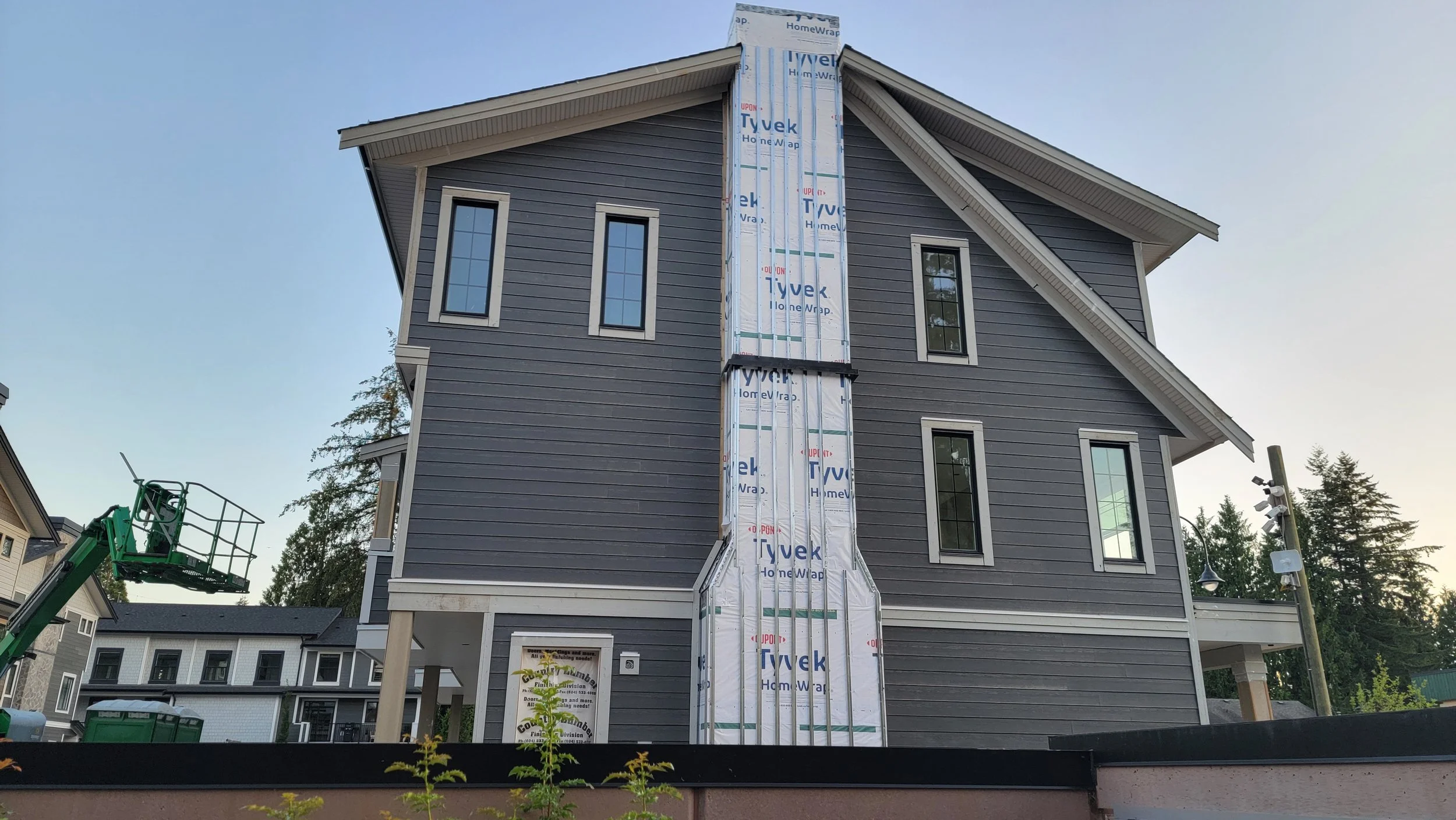 FT L - New Construction - Side