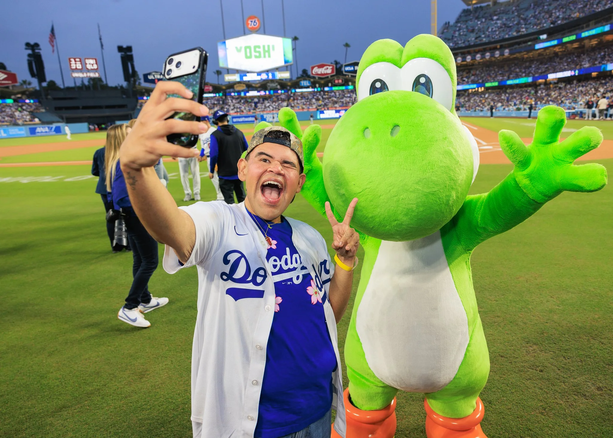 Dodgers-Super Mario-43.jpg
