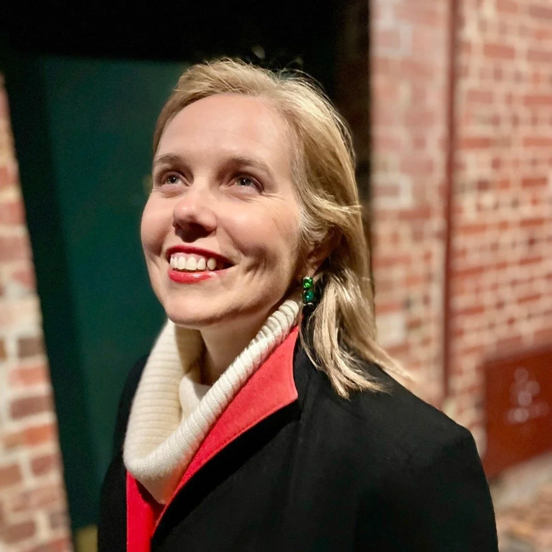 Some of the most respected leaders protect space for clarity, strategy, and presence &mdash; because they know that when things get complex, it&rsquo;s the inner reserve that makes the difference.
🧥 Barack Obama reduced decision fatigue with routine