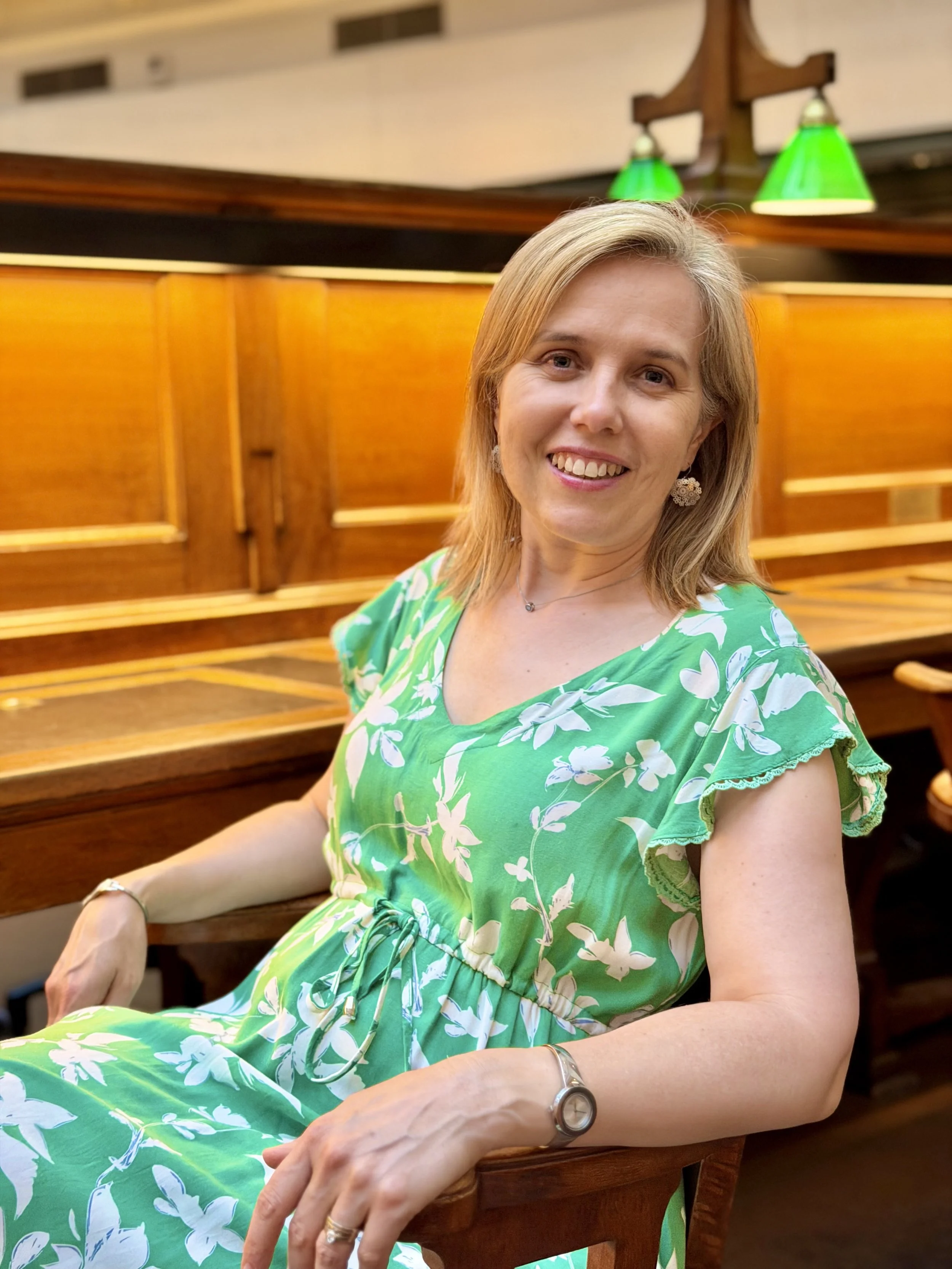 Suzie Thoraval lawyer lamp. Leadership Coach Adaptive Stability Adaptive Leadership