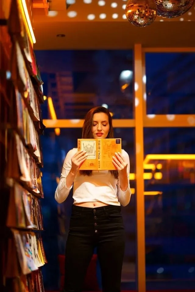 Olive Oil for Skin: The Simple Kitchen Secret for Deep Hydration &amp; Anti-Aging