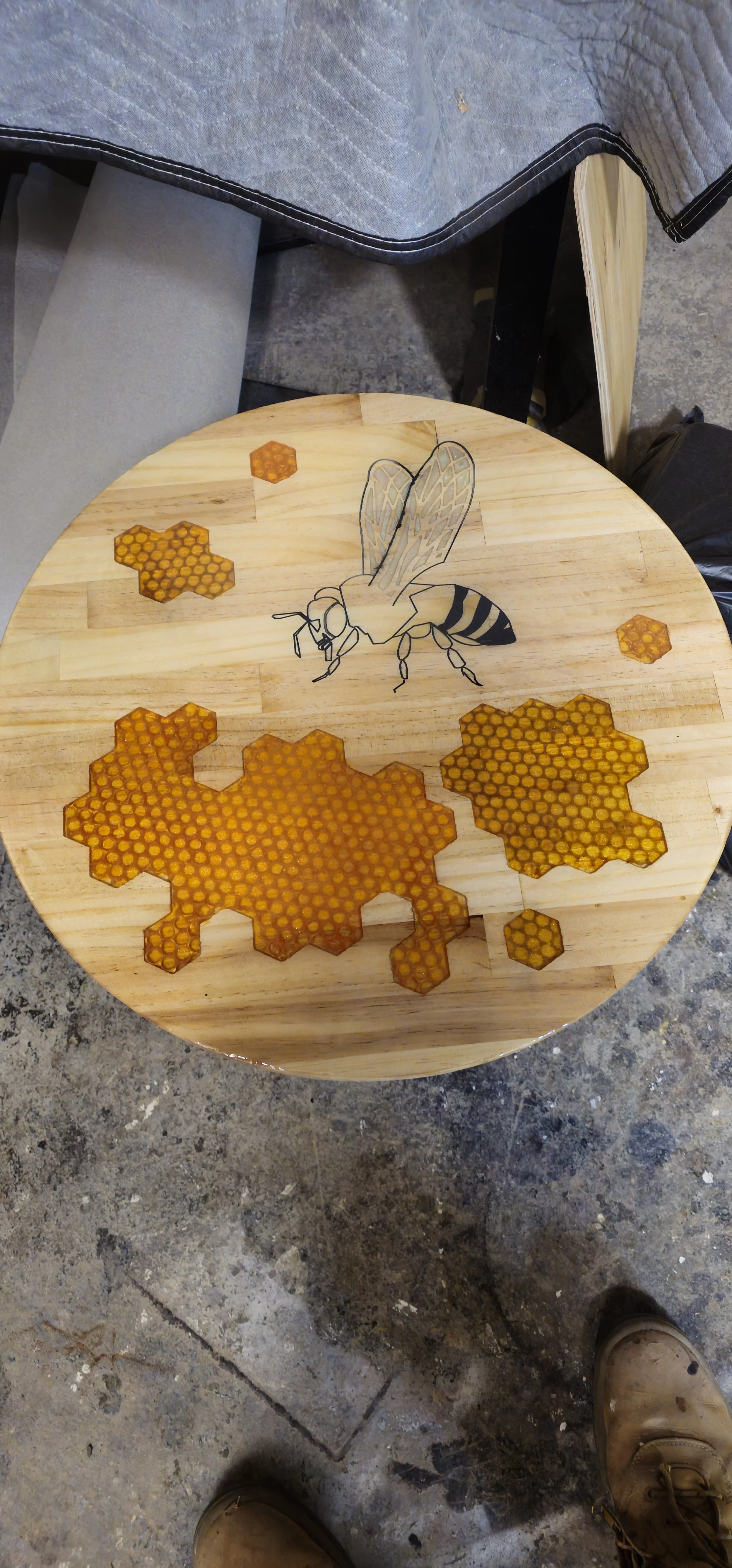 Honey Bee Round Table with Hexagon Inlay & Metal Legs