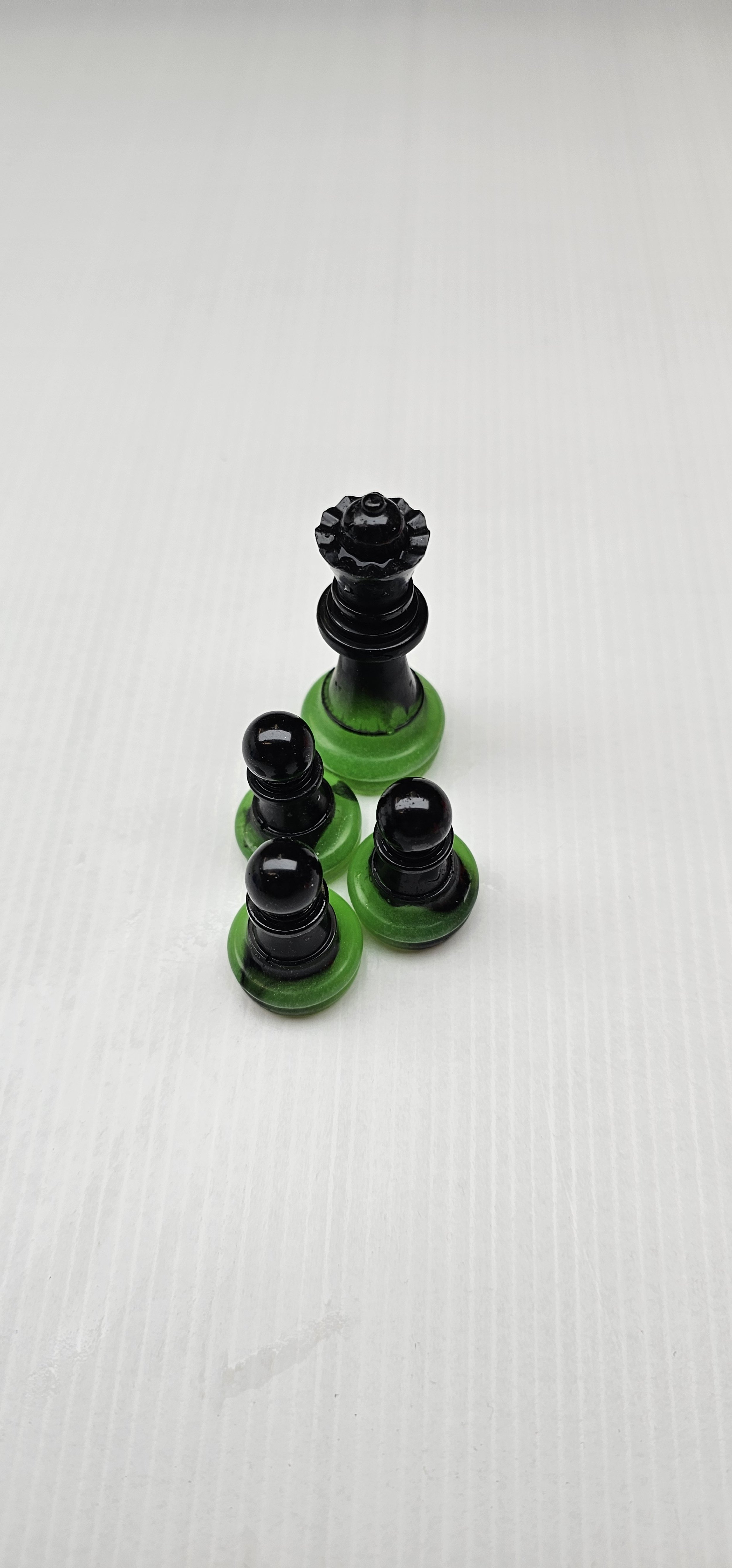 Gloss Black Apple Green