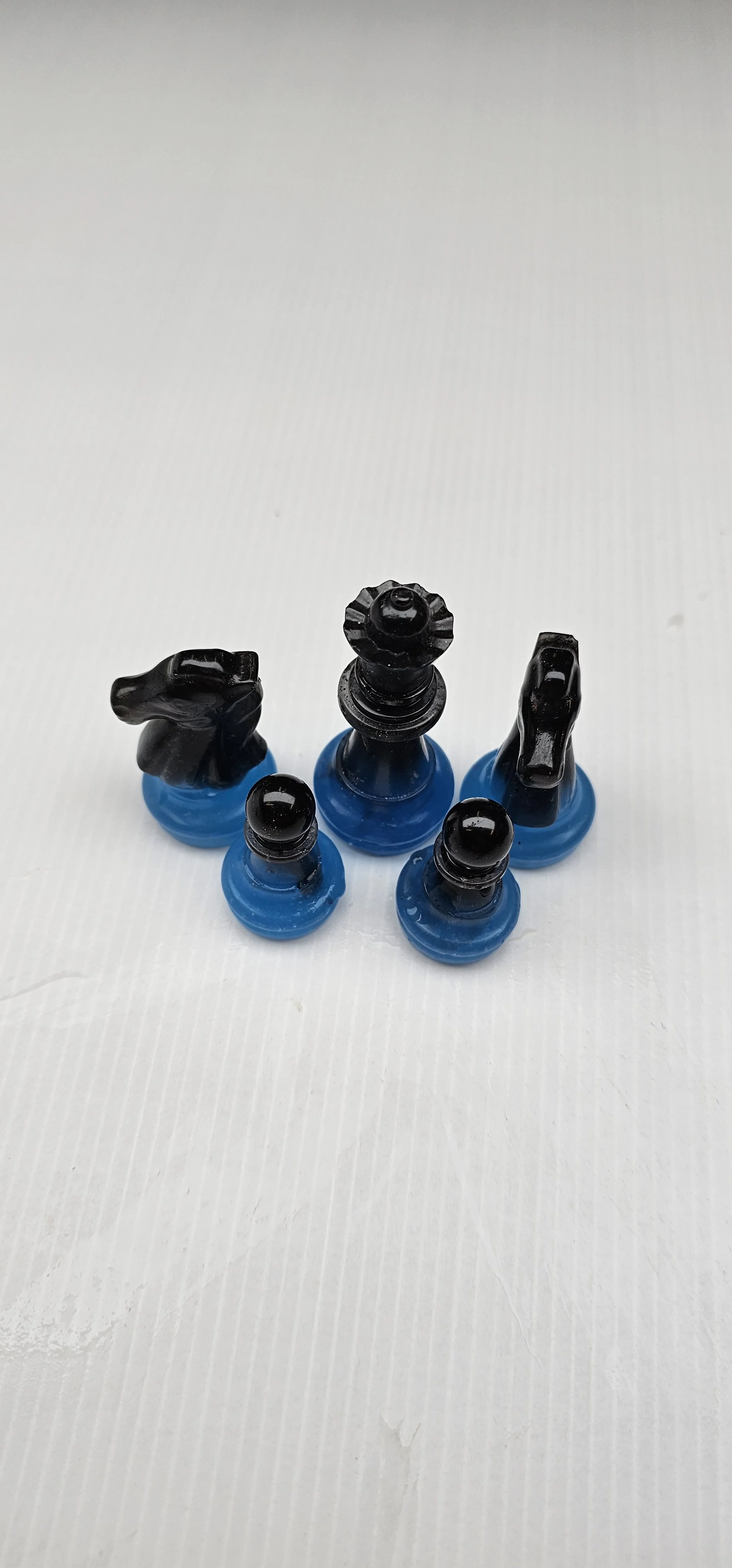 Gloss Black & Bright Blue Chess Piece Set.jpg