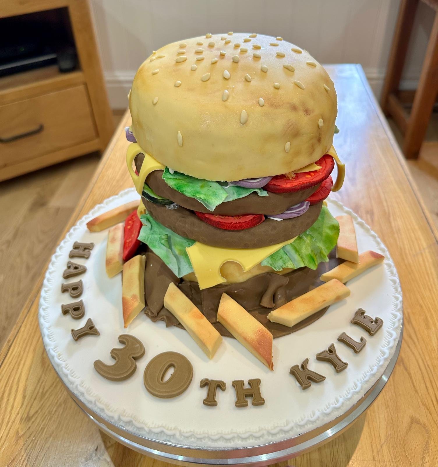 burger cake.jpg