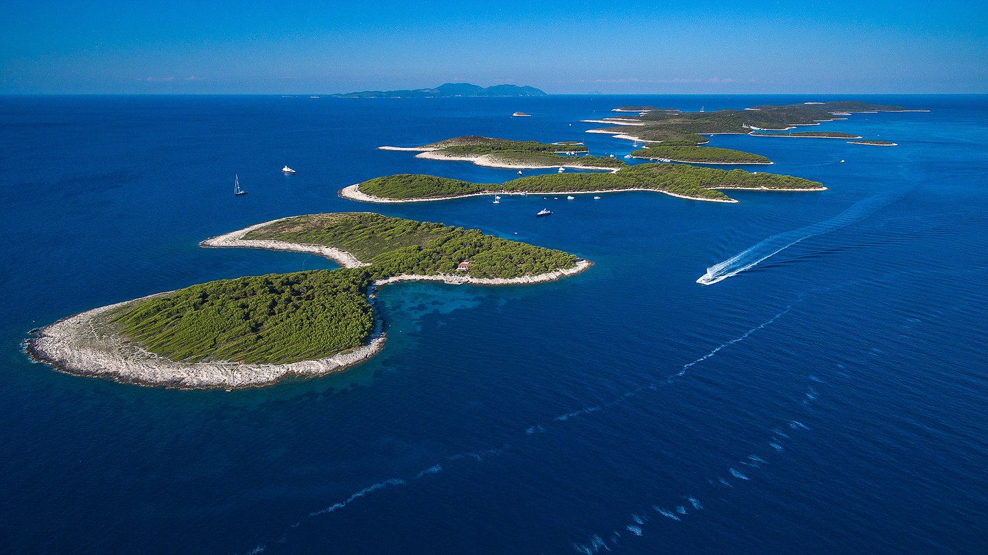 Dalmatian coast Croatia luxury private boat Hvar